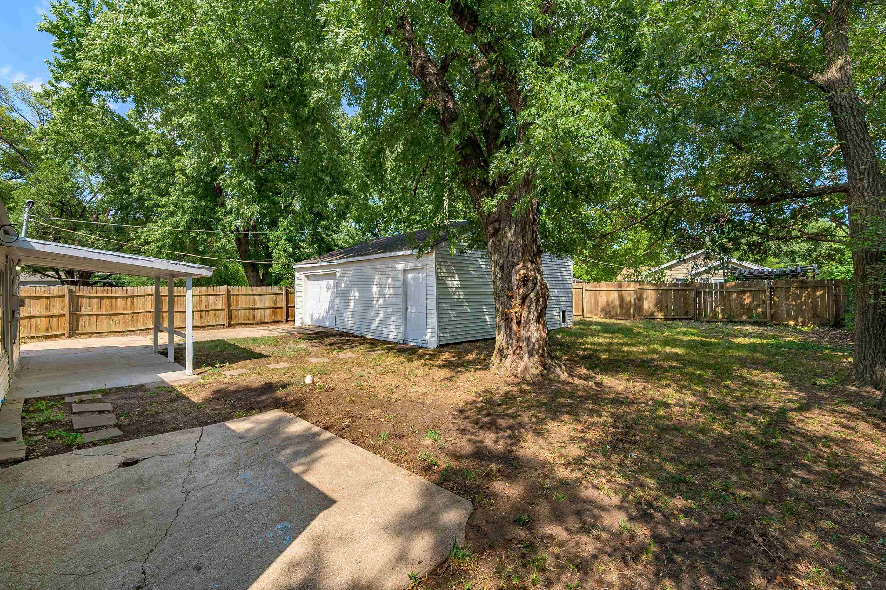 6462 N East Park View St Property Photo 29