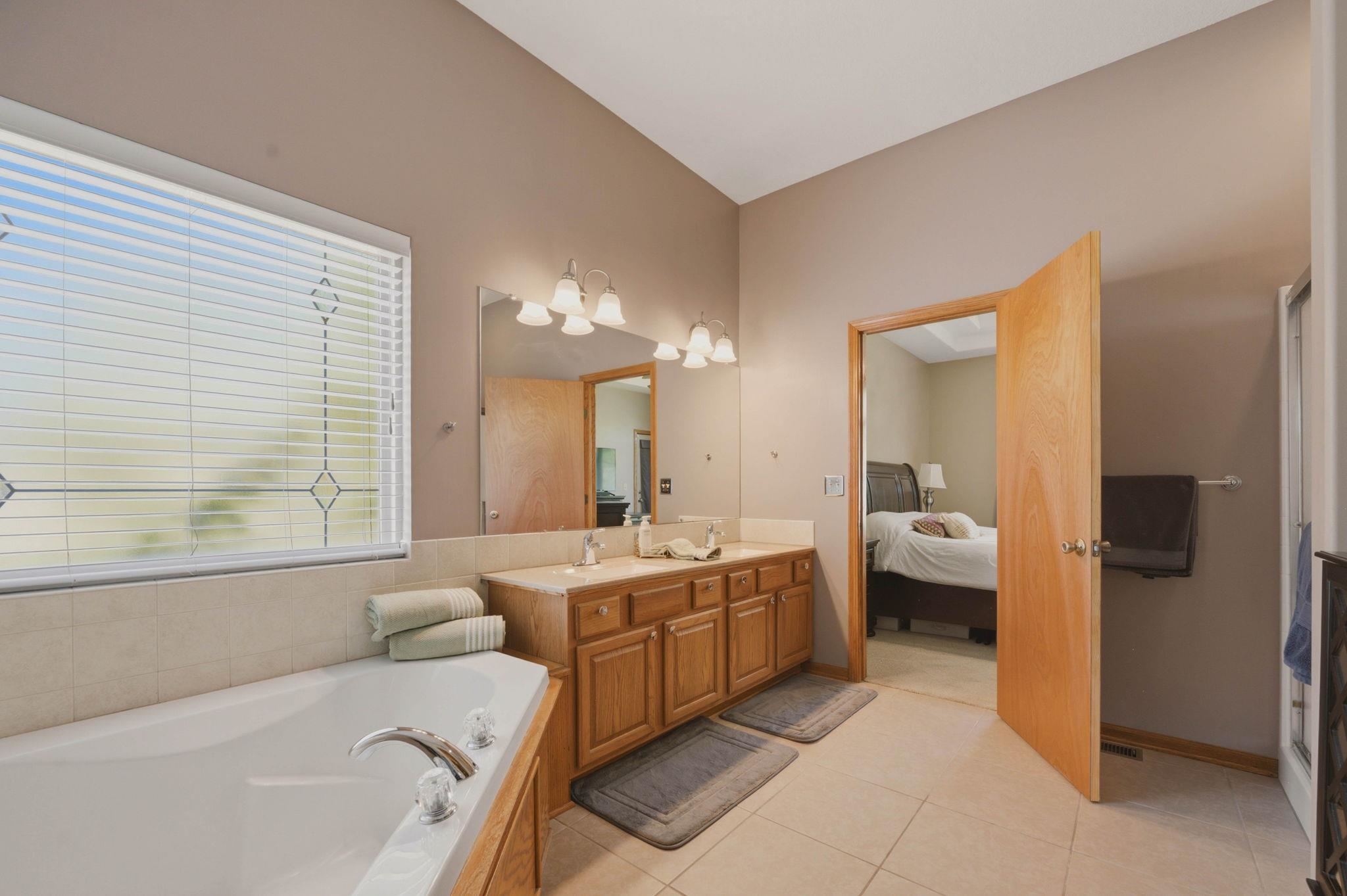 1303 S Ravenwood Ct Property Photo 19
