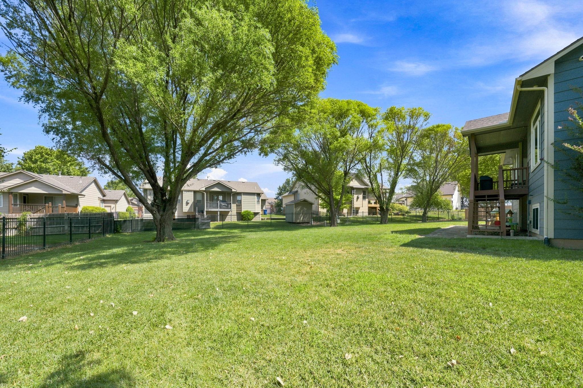 1303 S Ravenwood Ct Property Photo 32