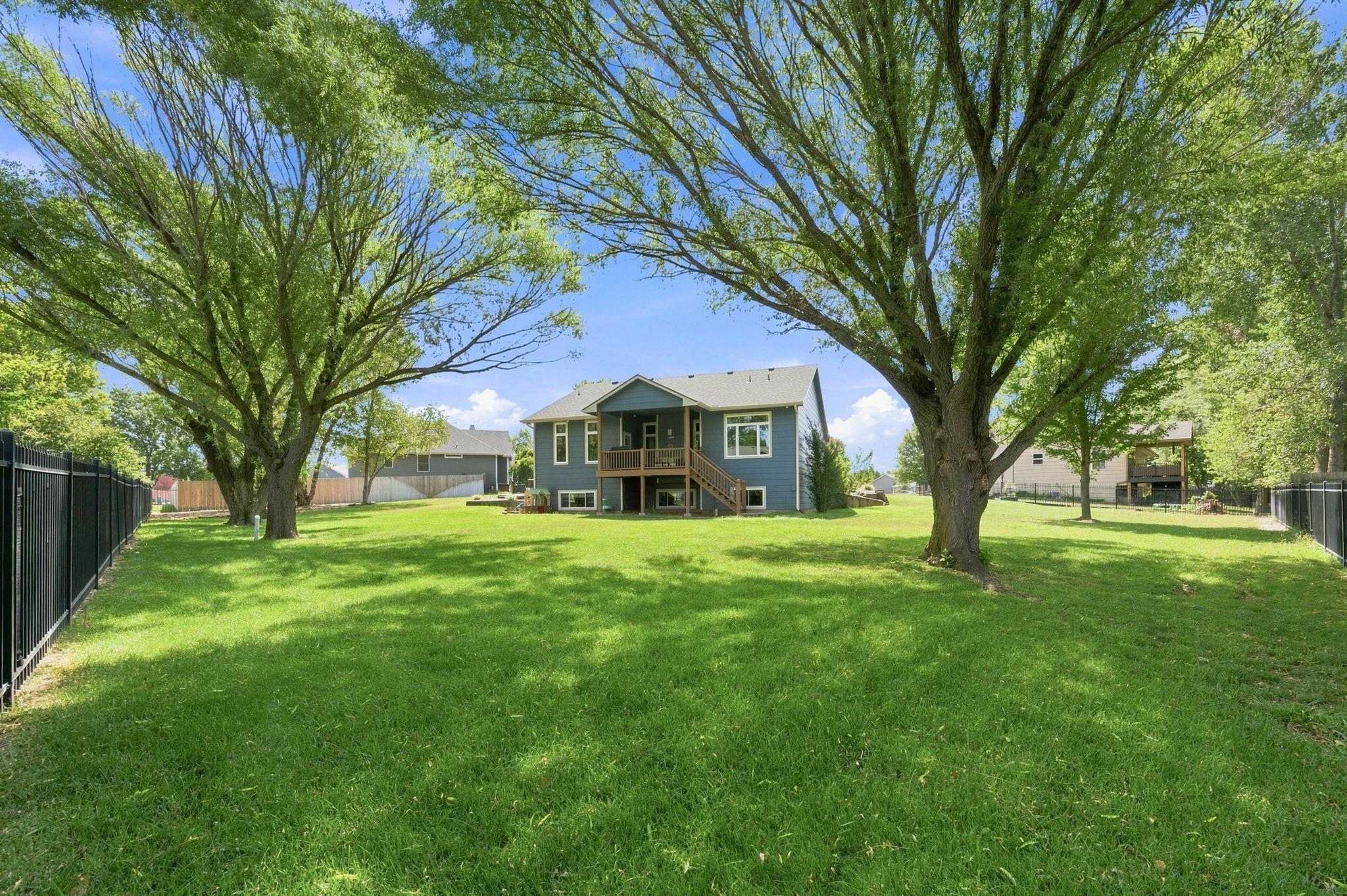 1303 S Ravenwood Ct Property Photo 33