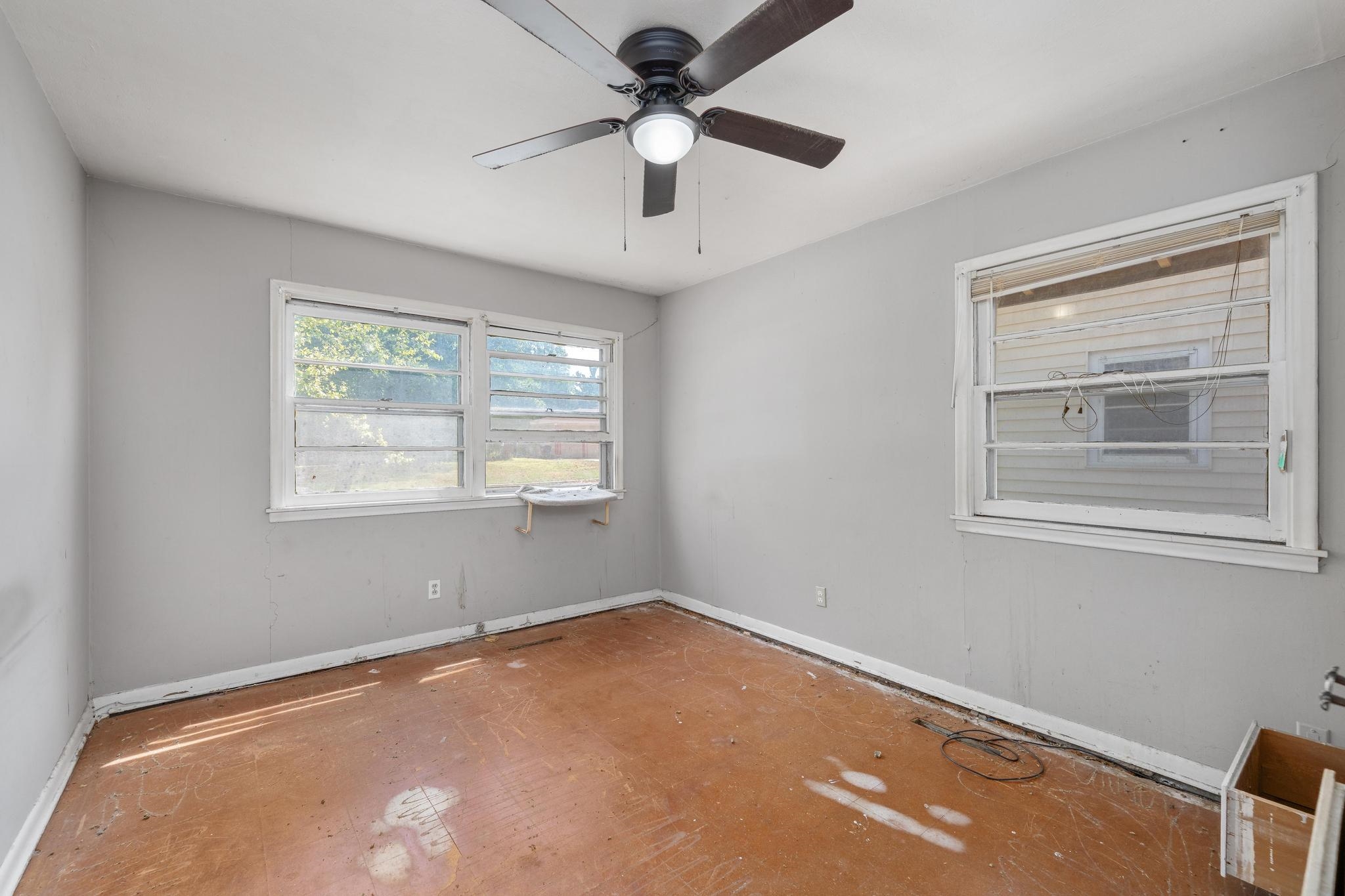 1037 Inverness Dr Property Photo 18