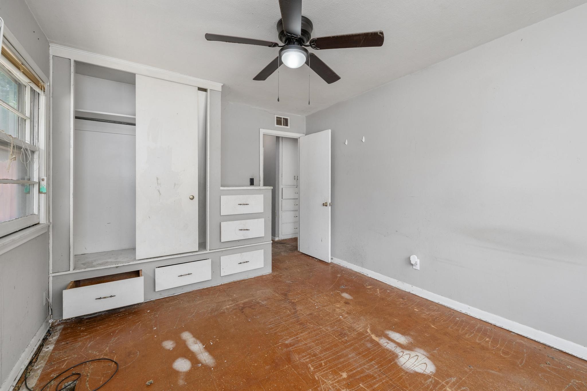 1037 Inverness Dr Property Photo 19