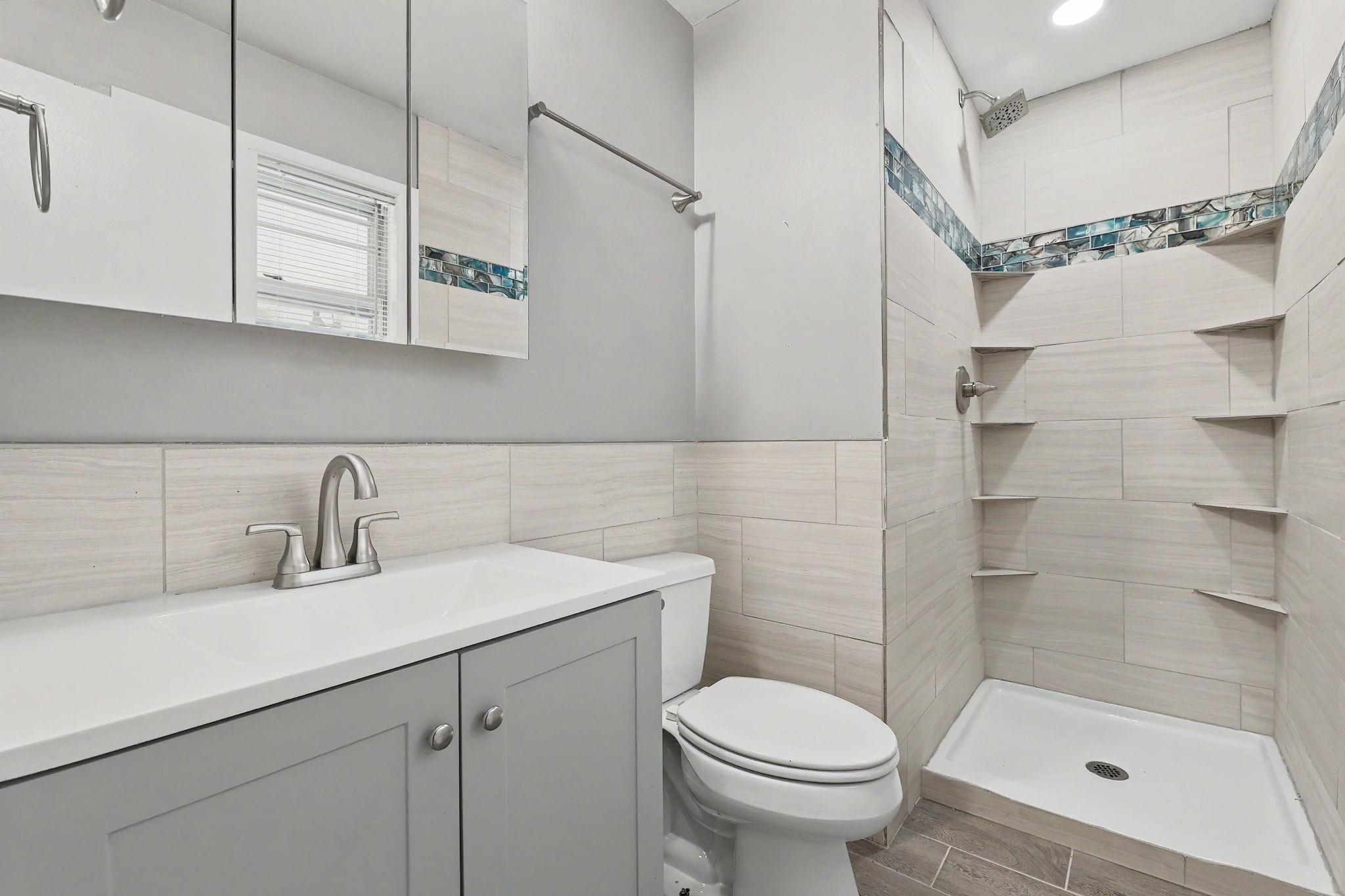 1306 E Brookfield Lane Property Photo 27