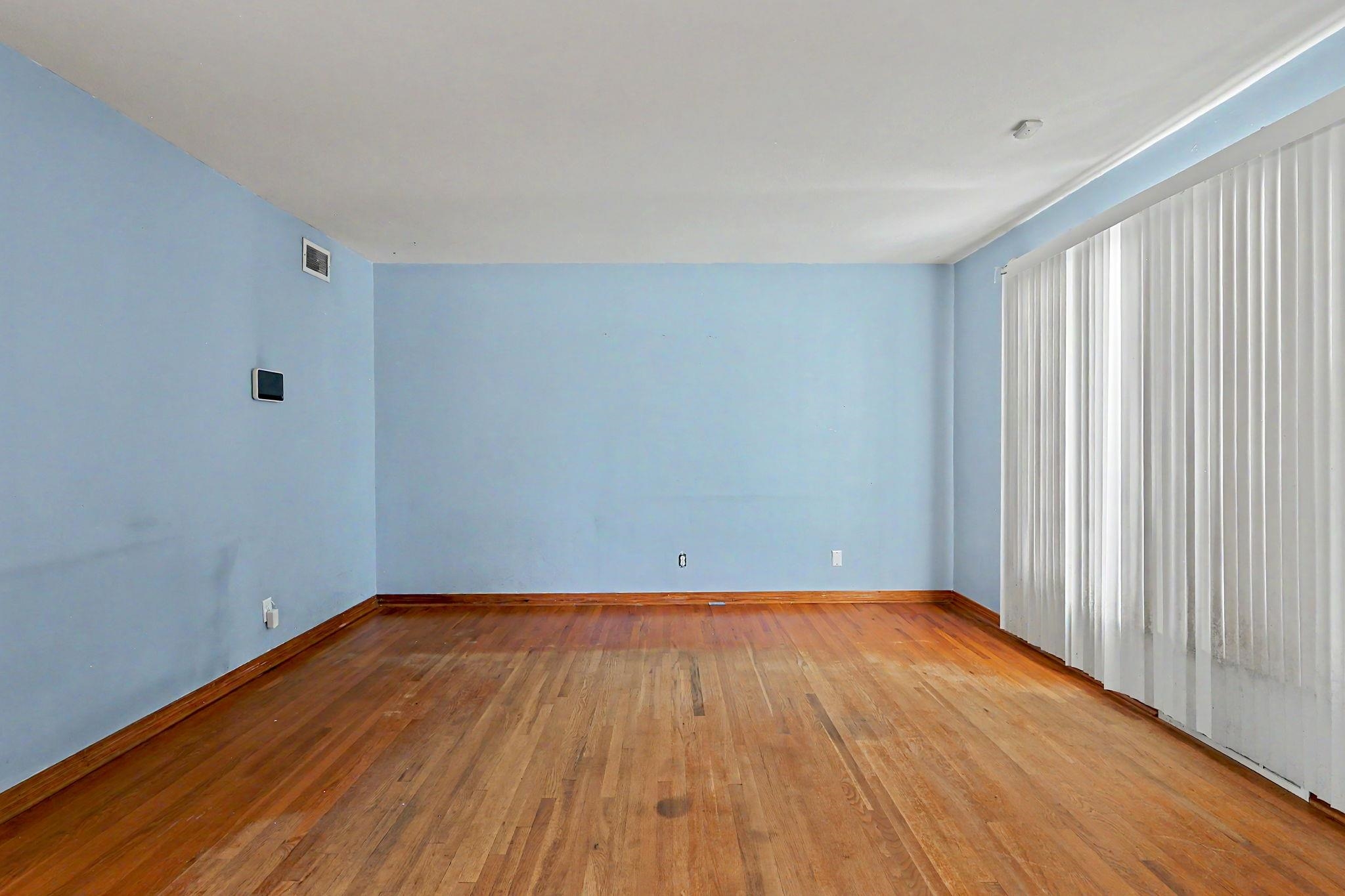 3255 S Gold Property Photo 6