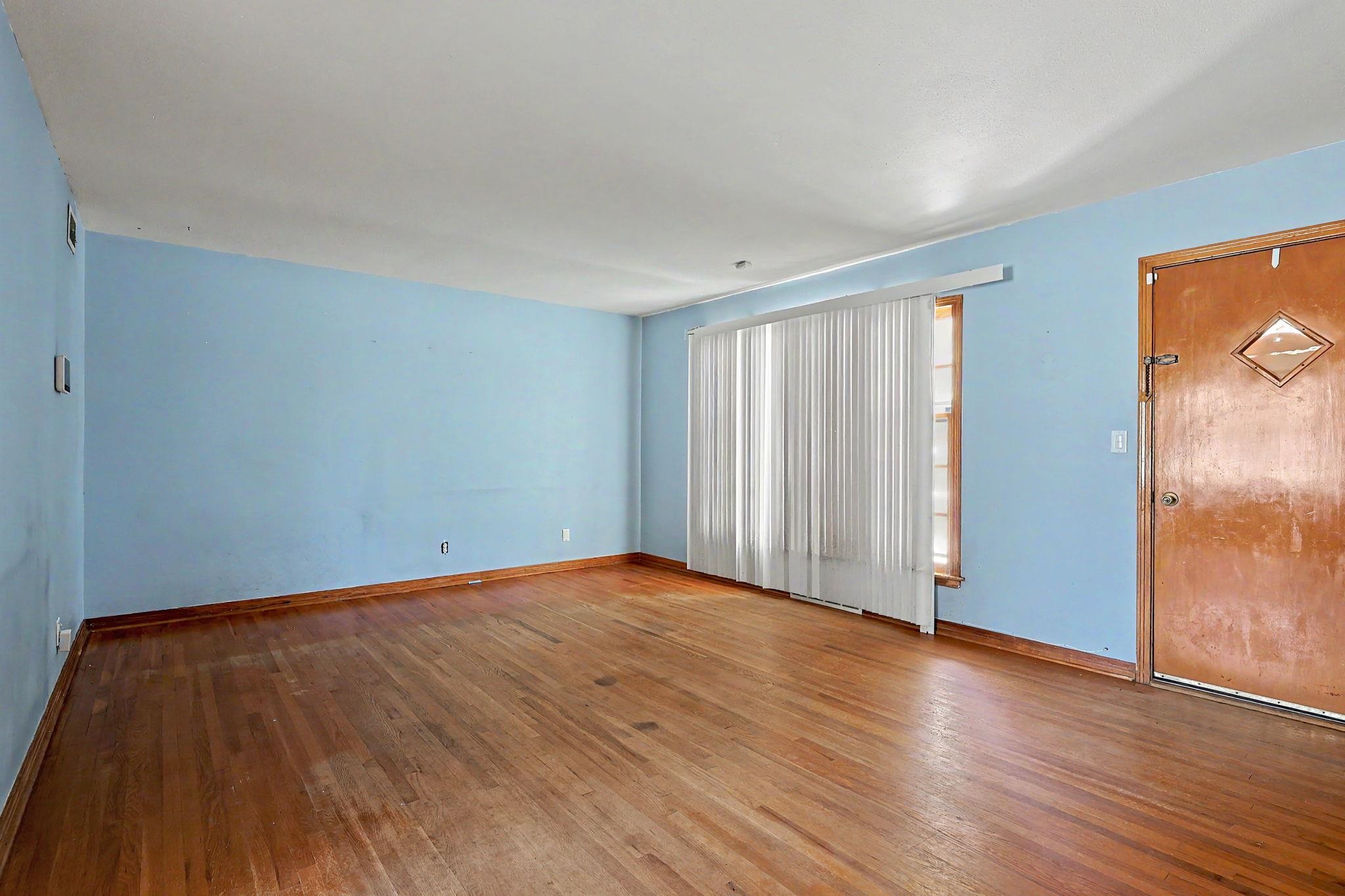 3255 S Gold Property Photo 7