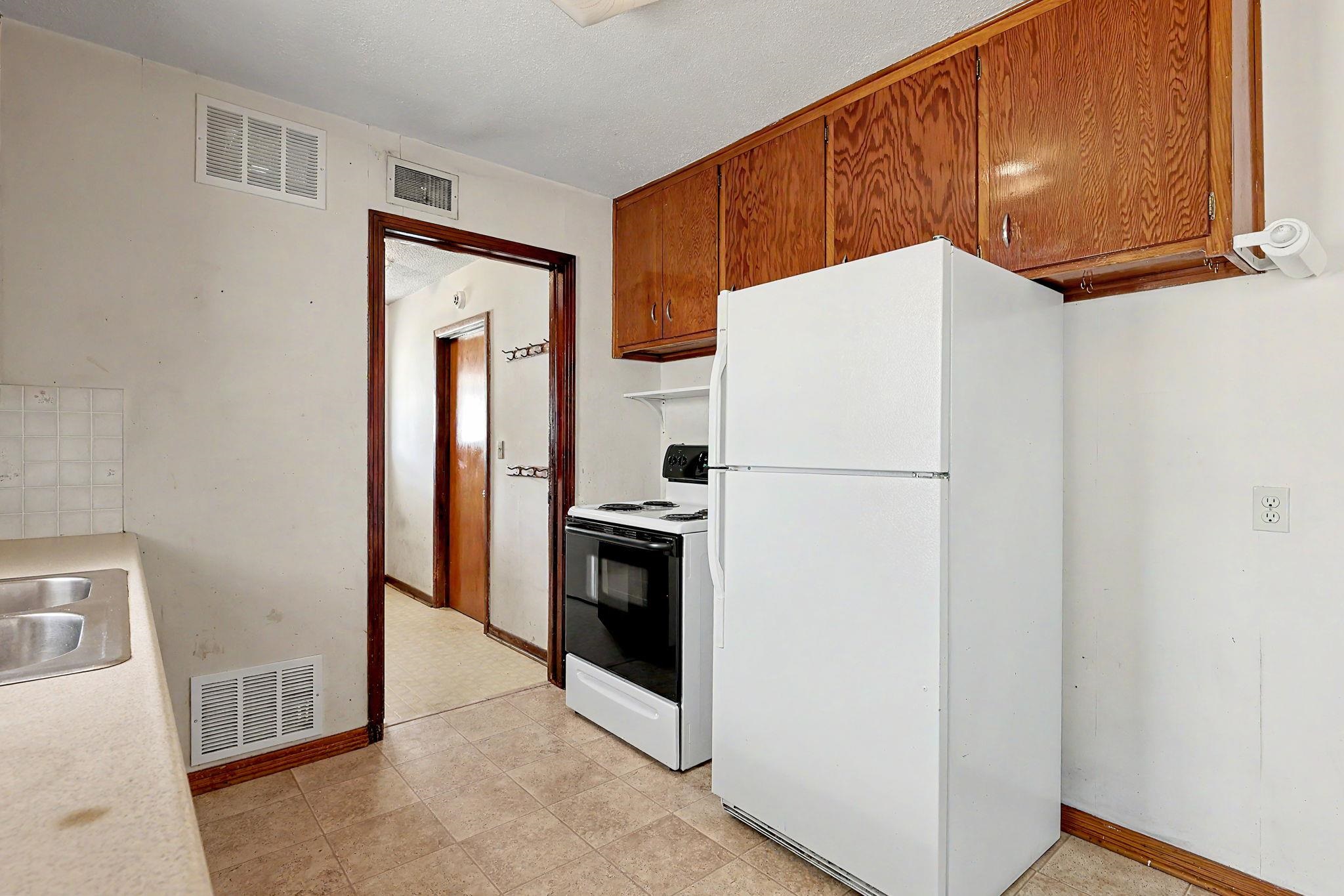 3255 S Gold Property Photo 13