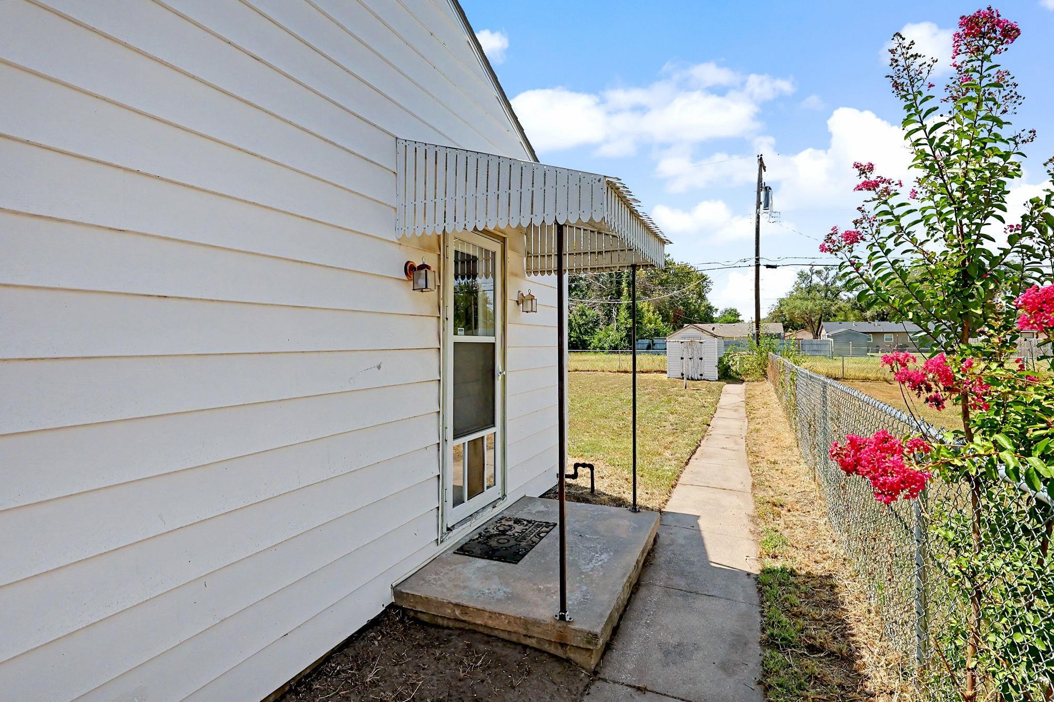 3255 S Gold Property Photo 33