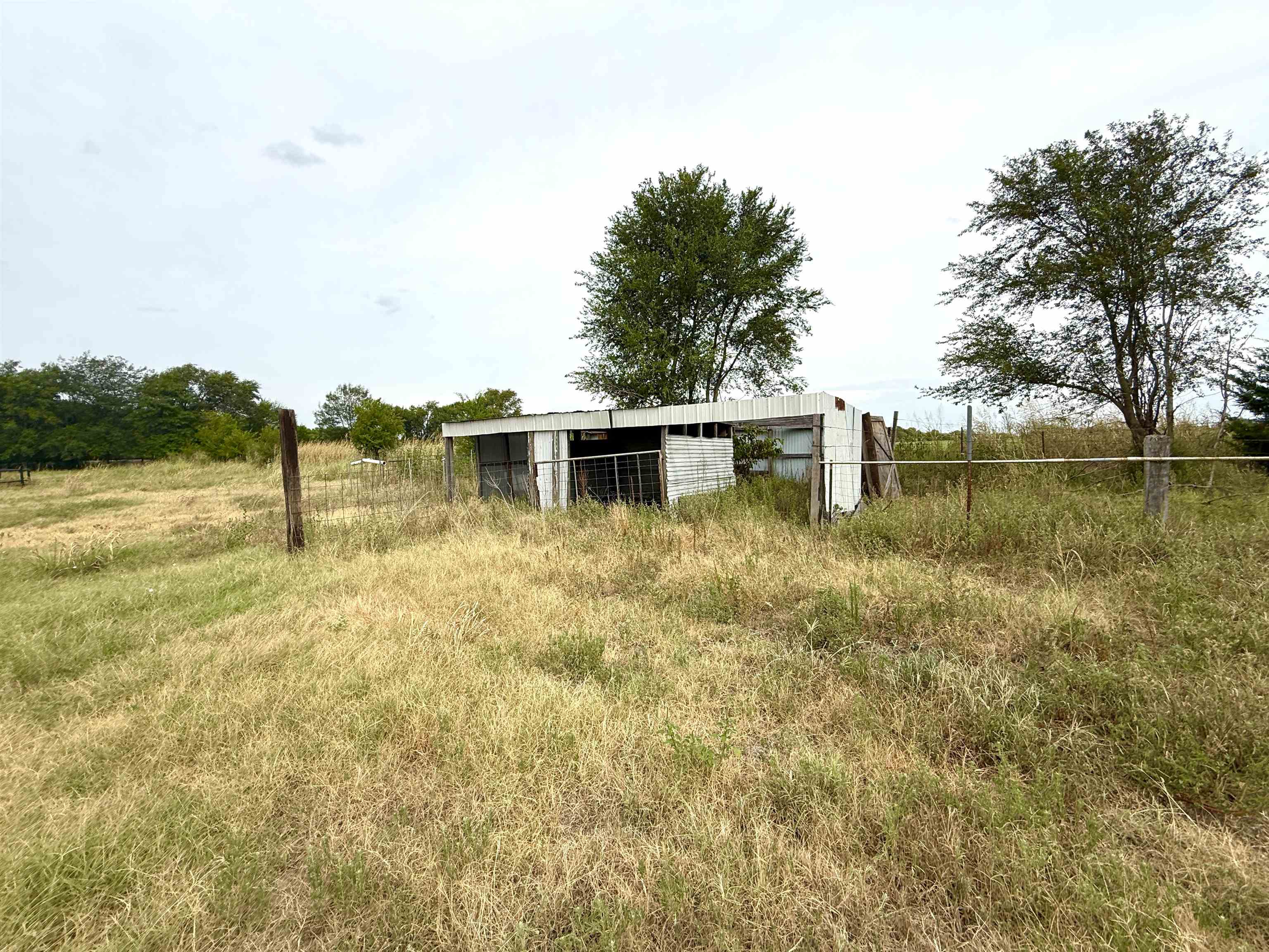 1006 Nw 70 Rd Property Photo 3