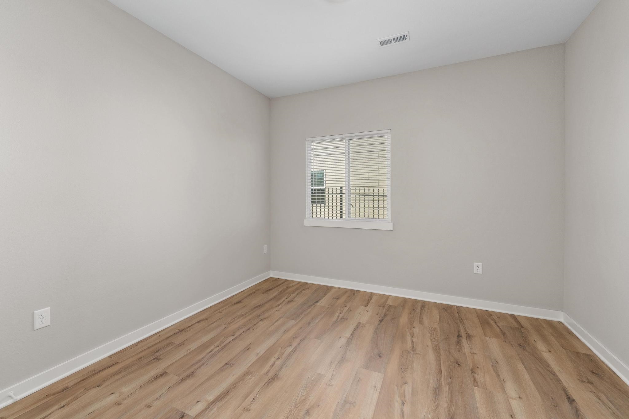 12902 W Thorton St Unit 200 Property Photo 23