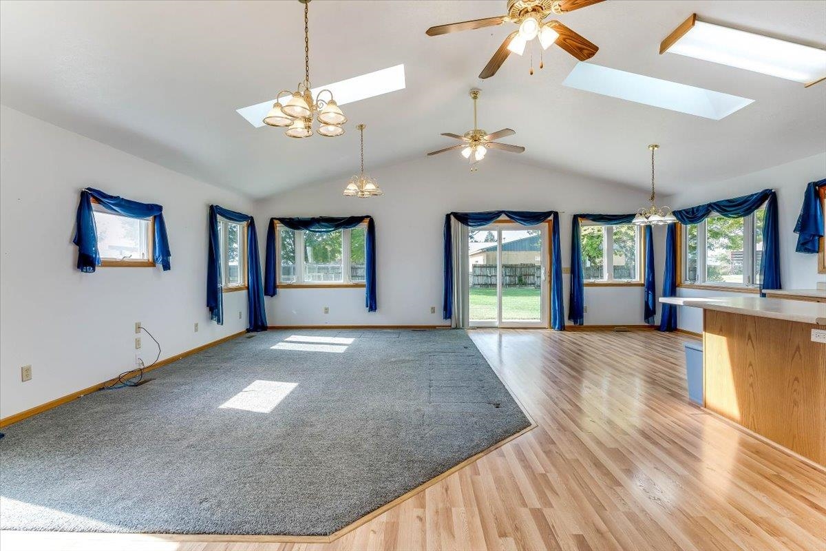 16911 S Woodberry Property Photo 10