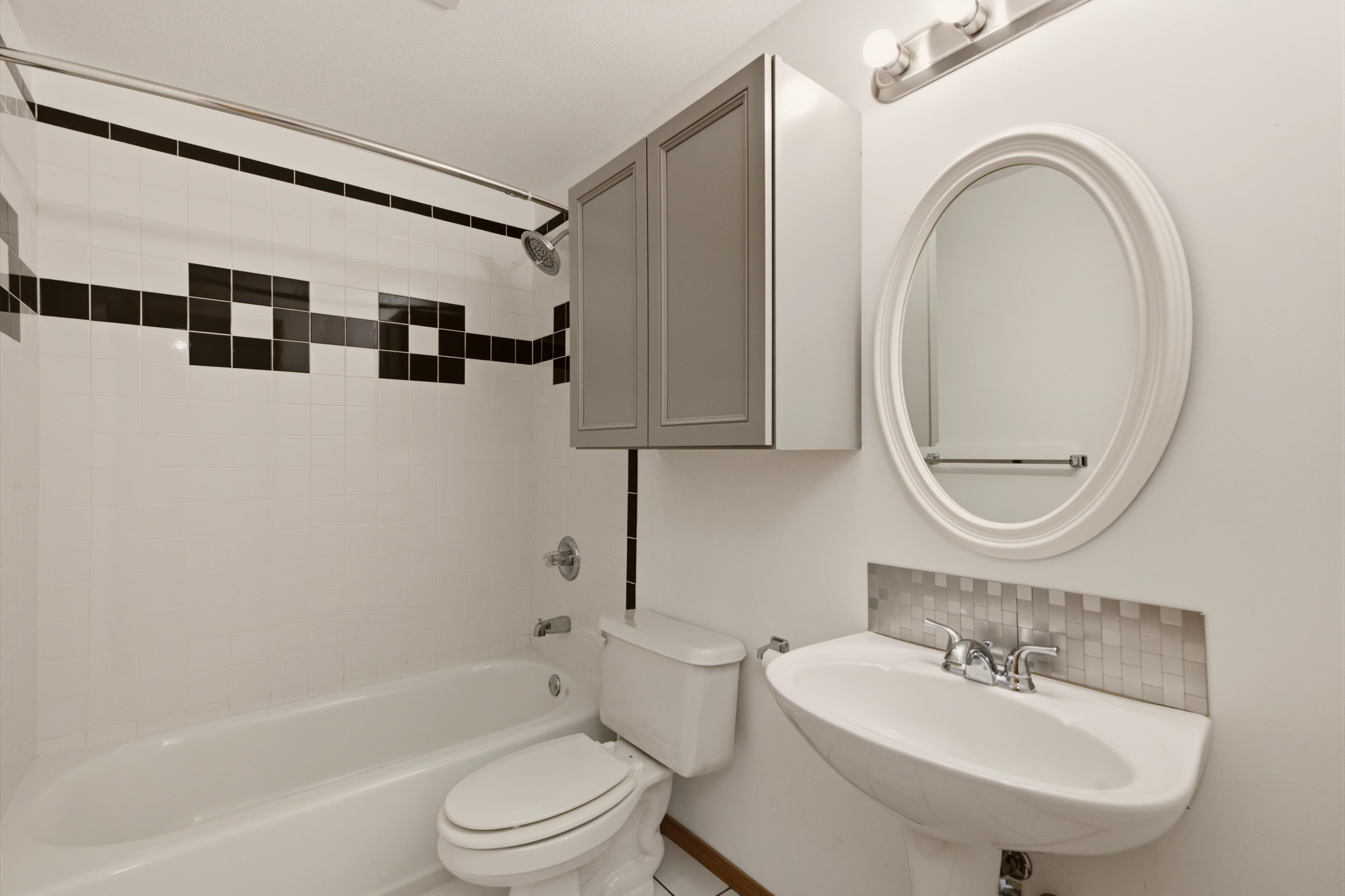 882 S Bedford Ct Property Photo 19