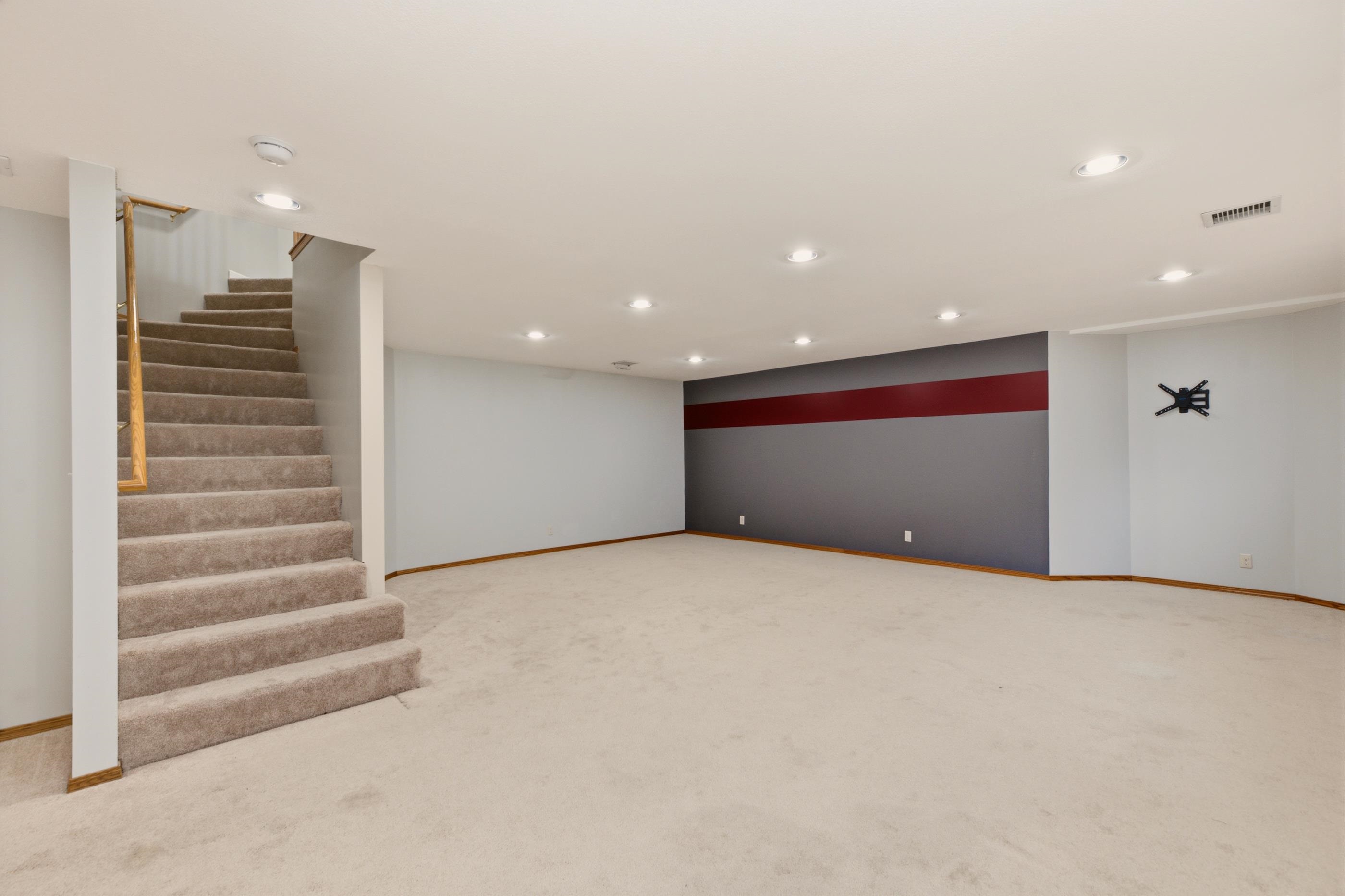 882 S Bedford Ct Property Photo 22