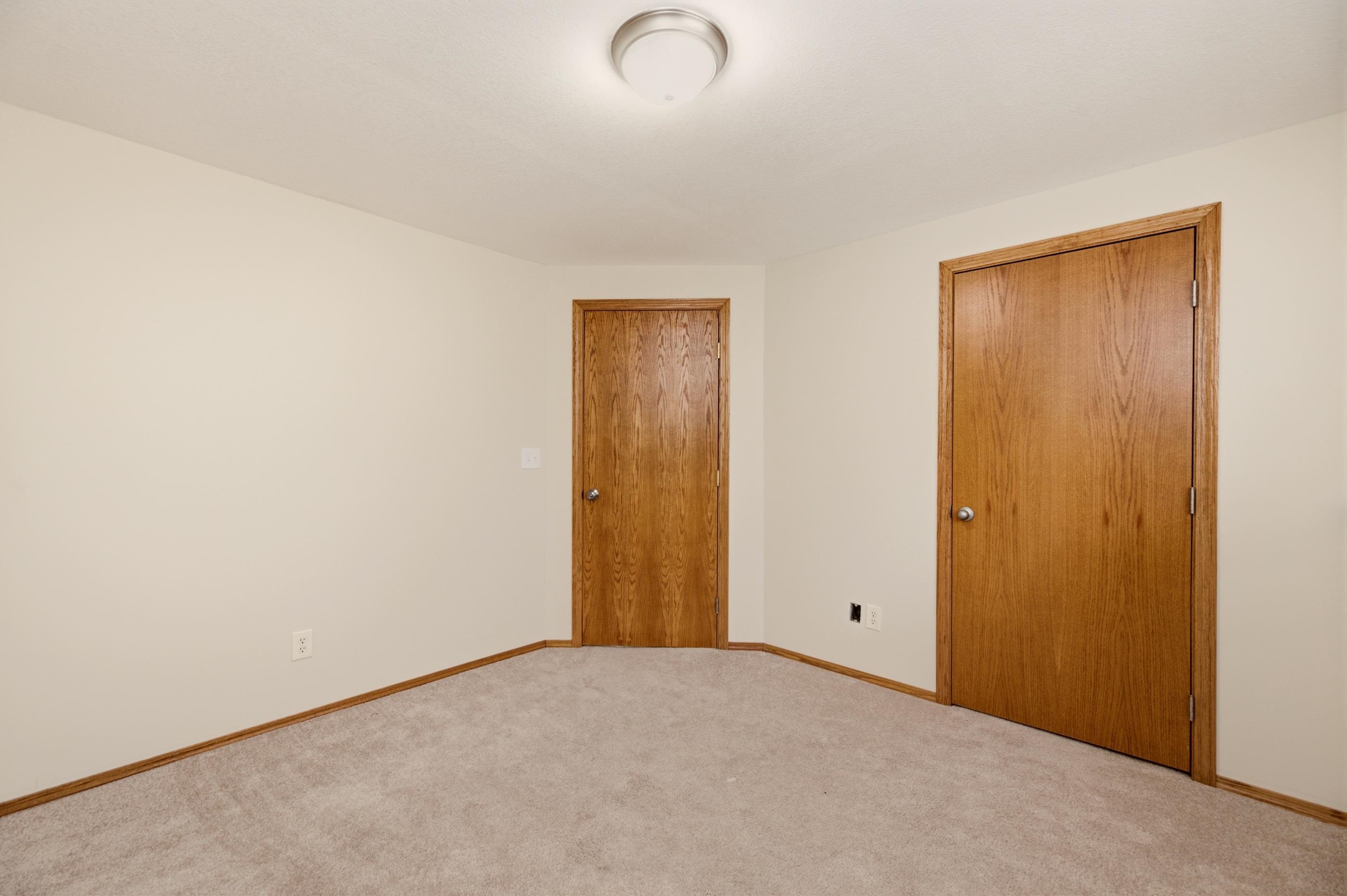 882 S Bedford Ct Property Photo 25