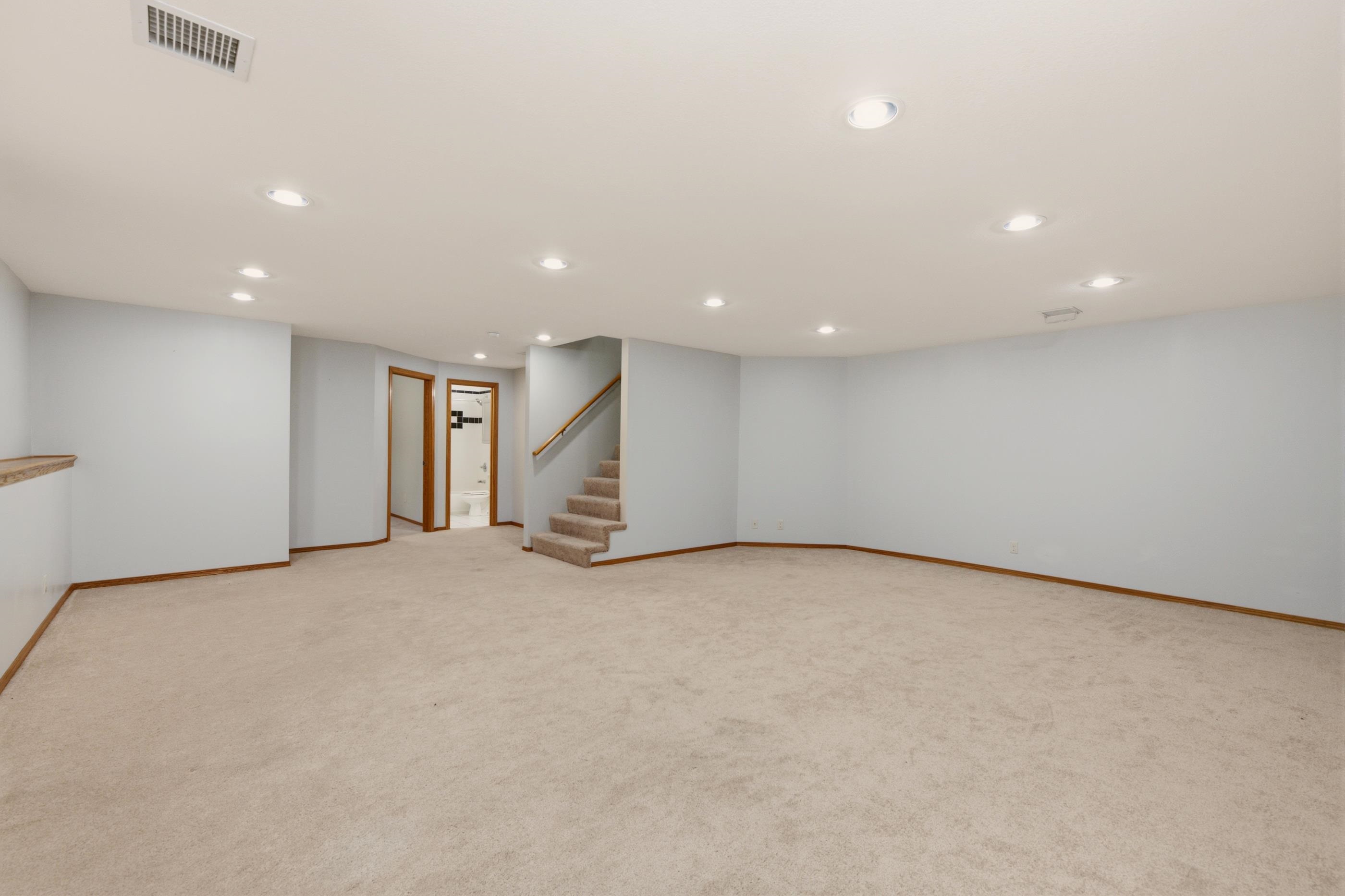 882 S Bedford Ct Property Photo 26