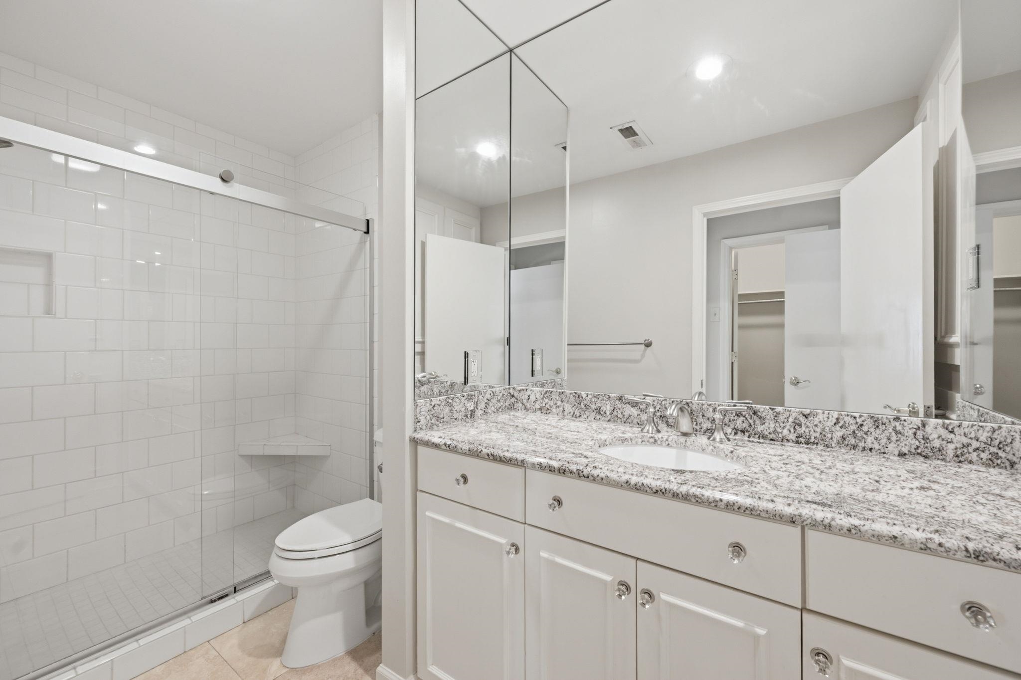 225 N Patton St Property Photo 20