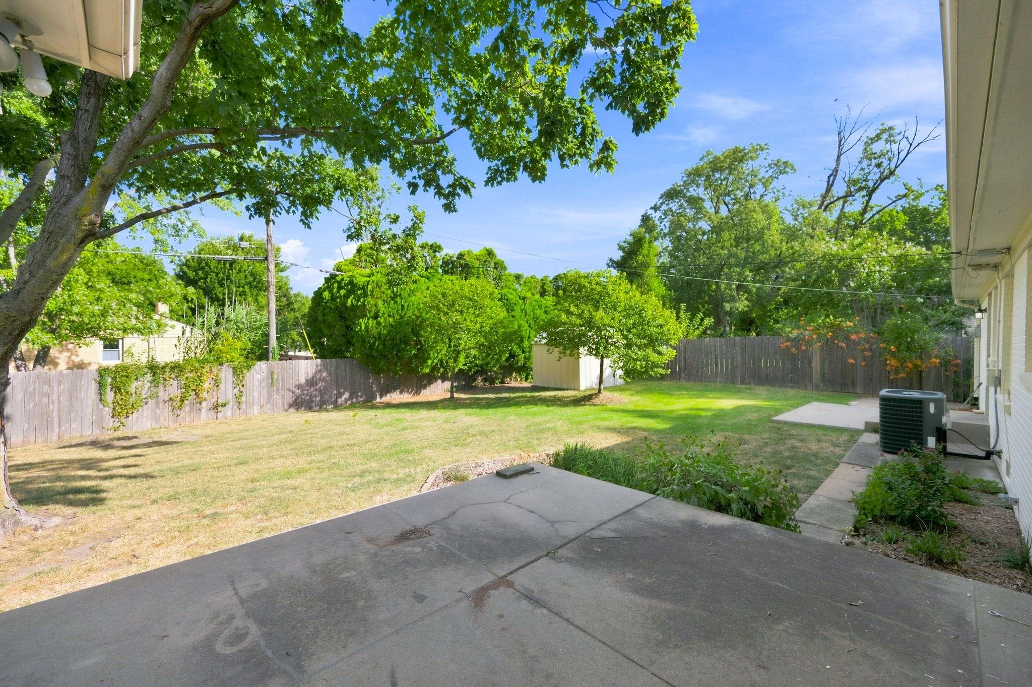 225 N Patton St Property Photo 30