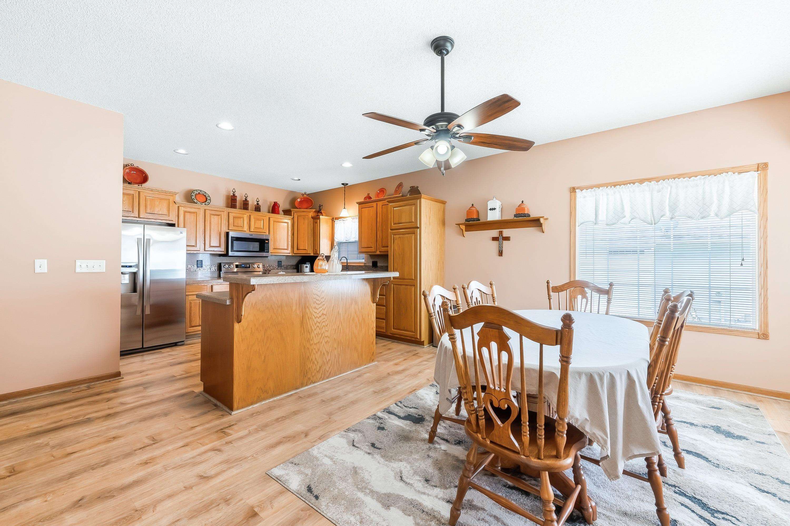1011 S Sagebrush Property Photo 6