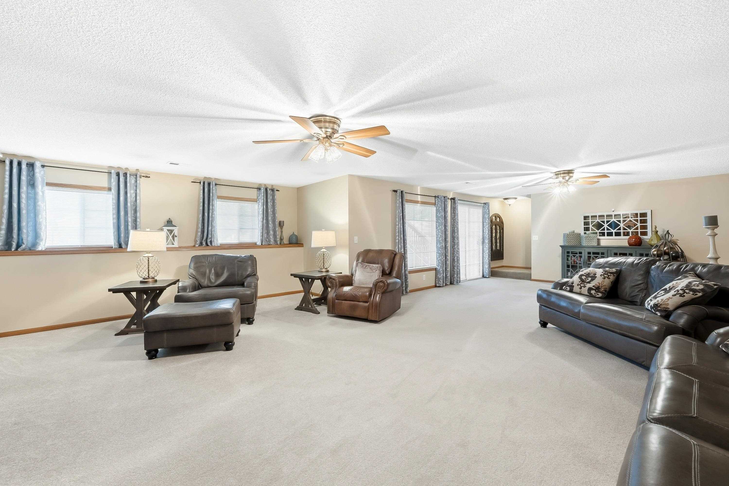 1011 S Sagebrush Property Photo 23