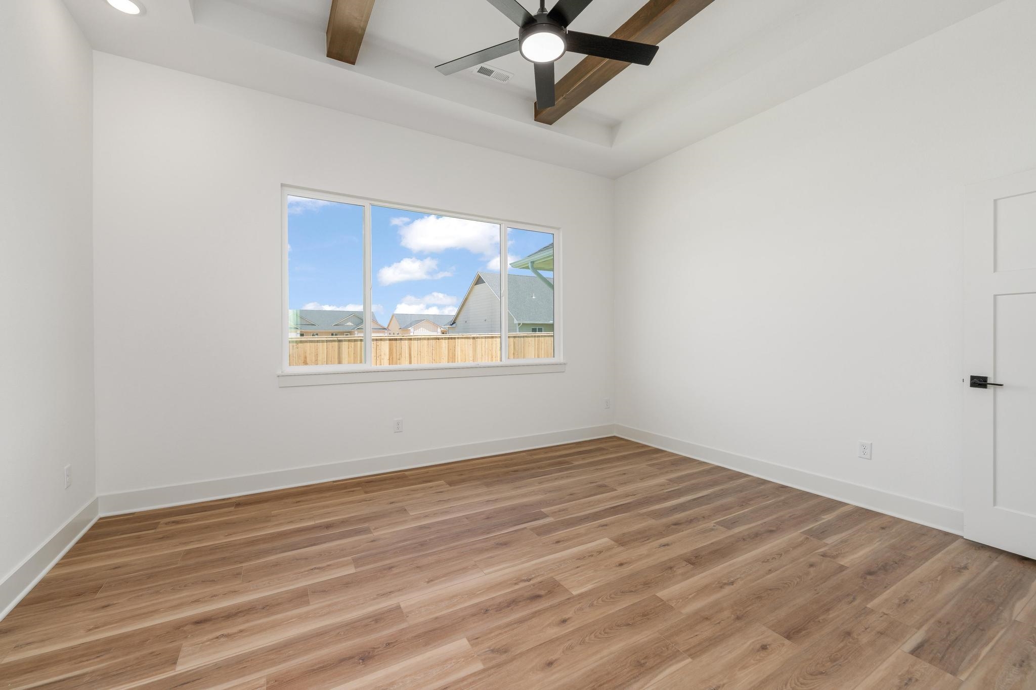 706 N Rainbow Lake Ct Property Photo 18