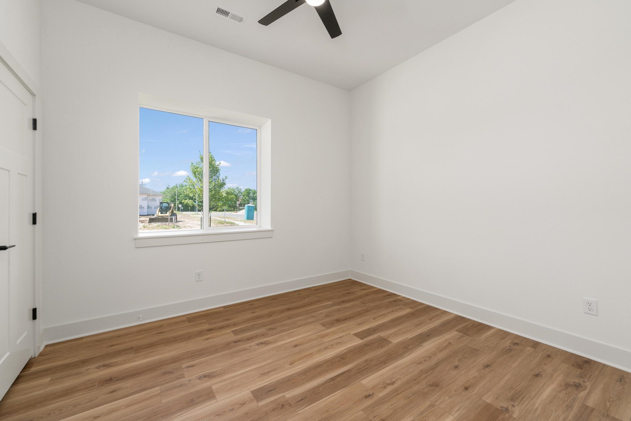 706 N Rainbow Lake Ct Property Photo 23