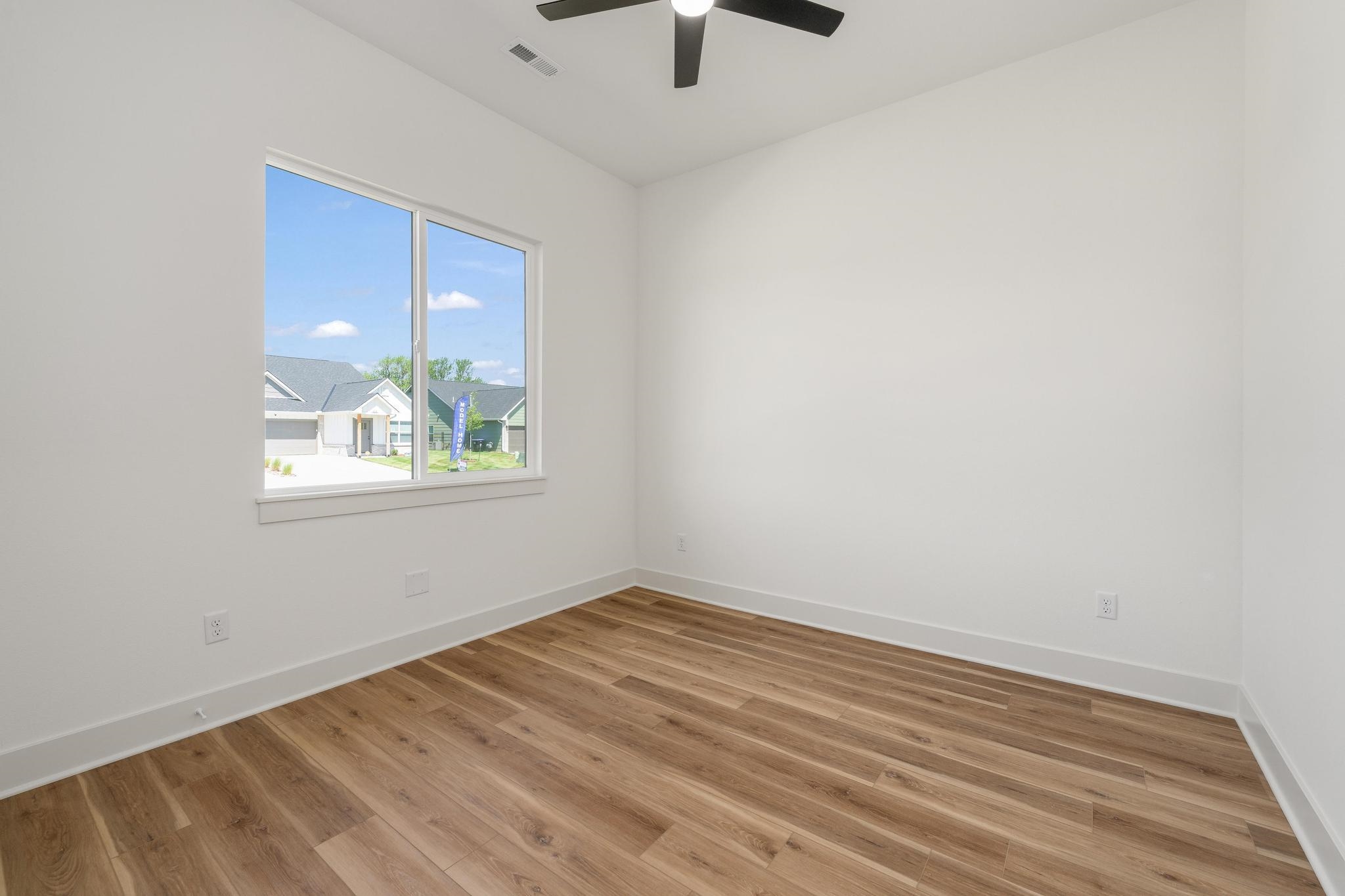 706 N Rainbow Lake Ct Property Photo 25
