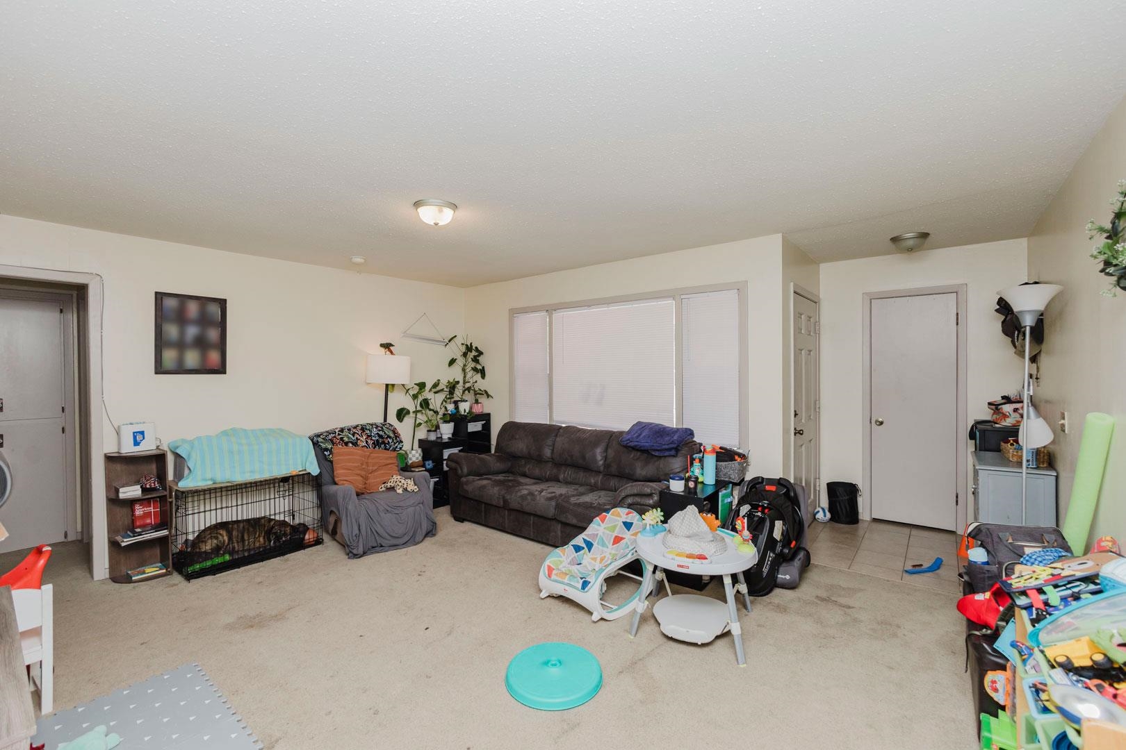 2524 W Columbine Property Photo 5