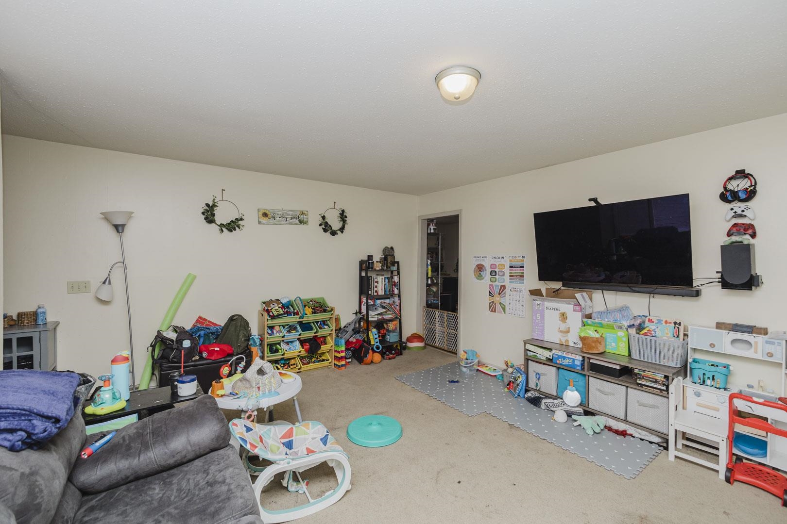 2524 W Columbine Property Photo 7