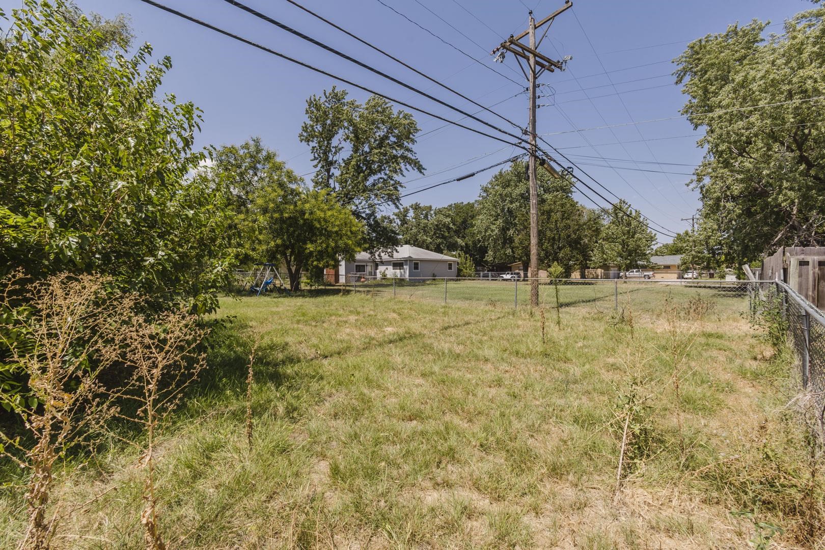 2524 W Columbine Property Photo 31
