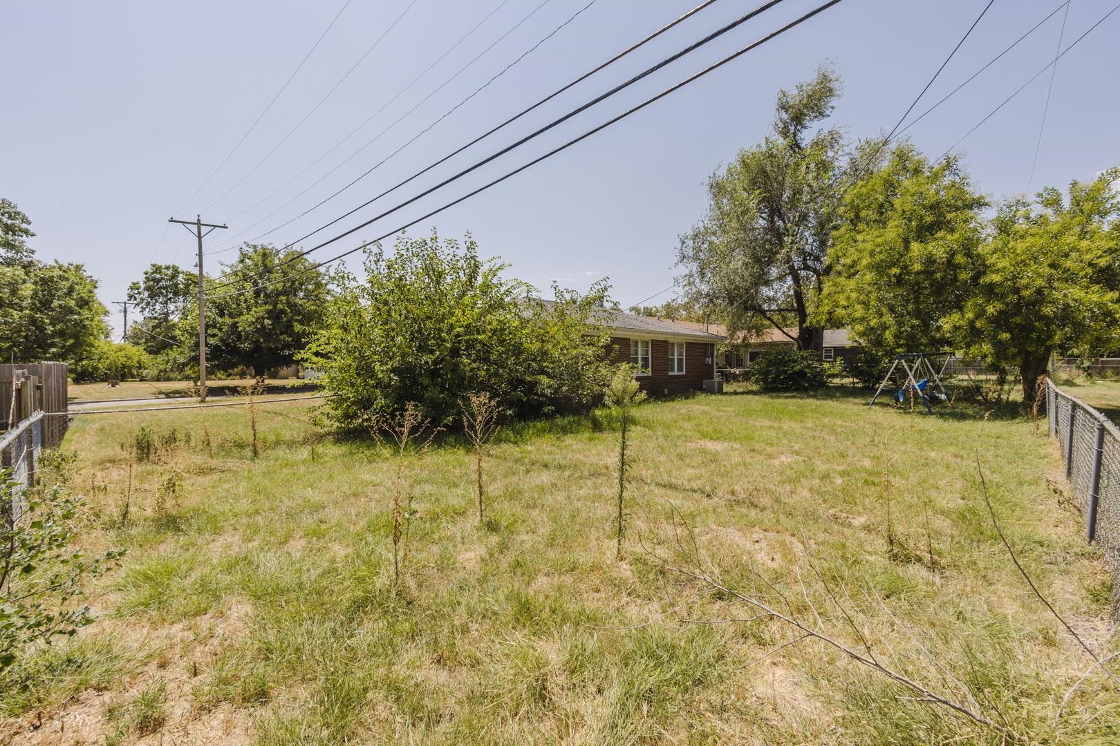 2524 W Columbine Property Photo 32