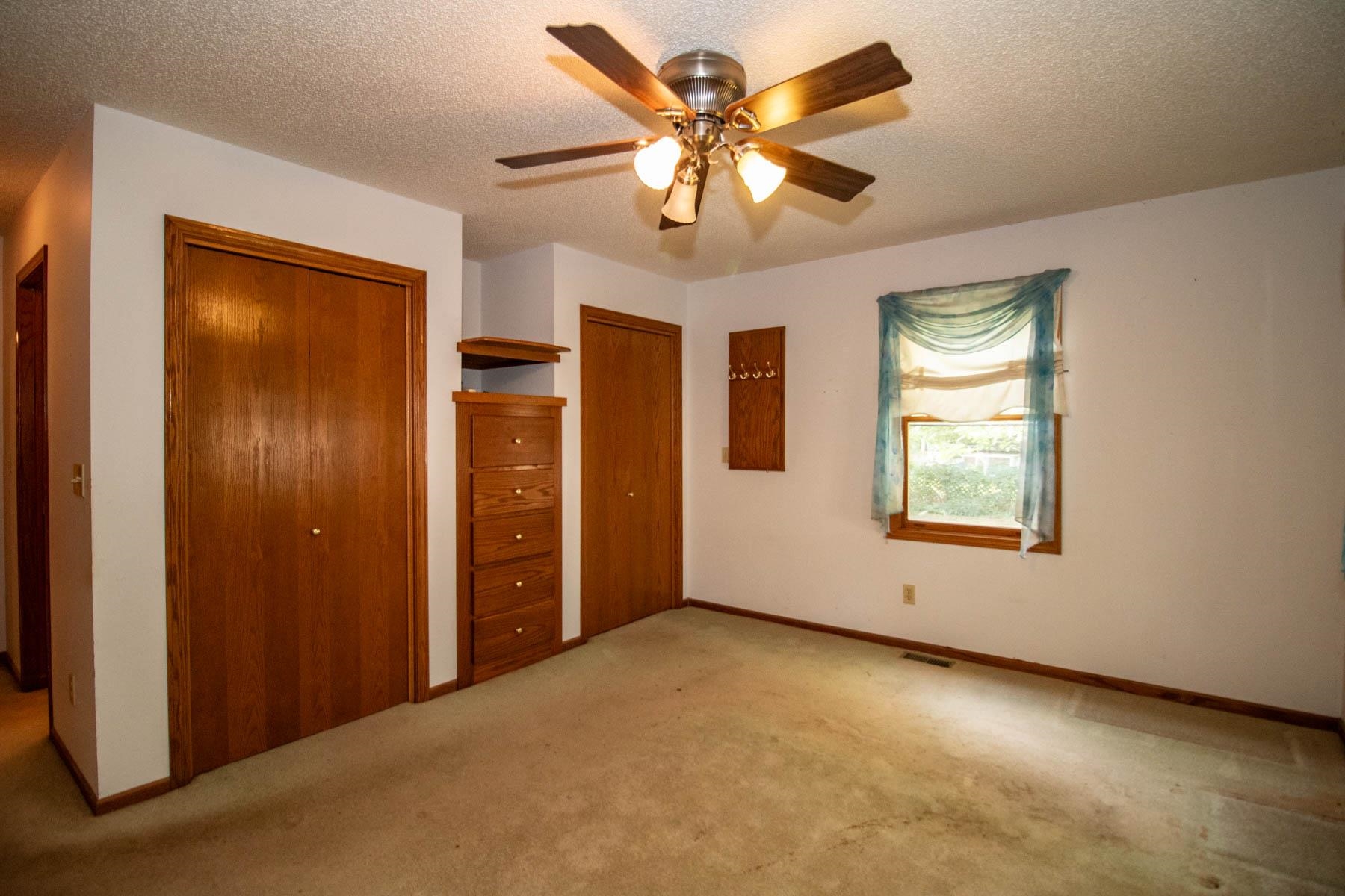 623 E Mulvane Property Photo 9