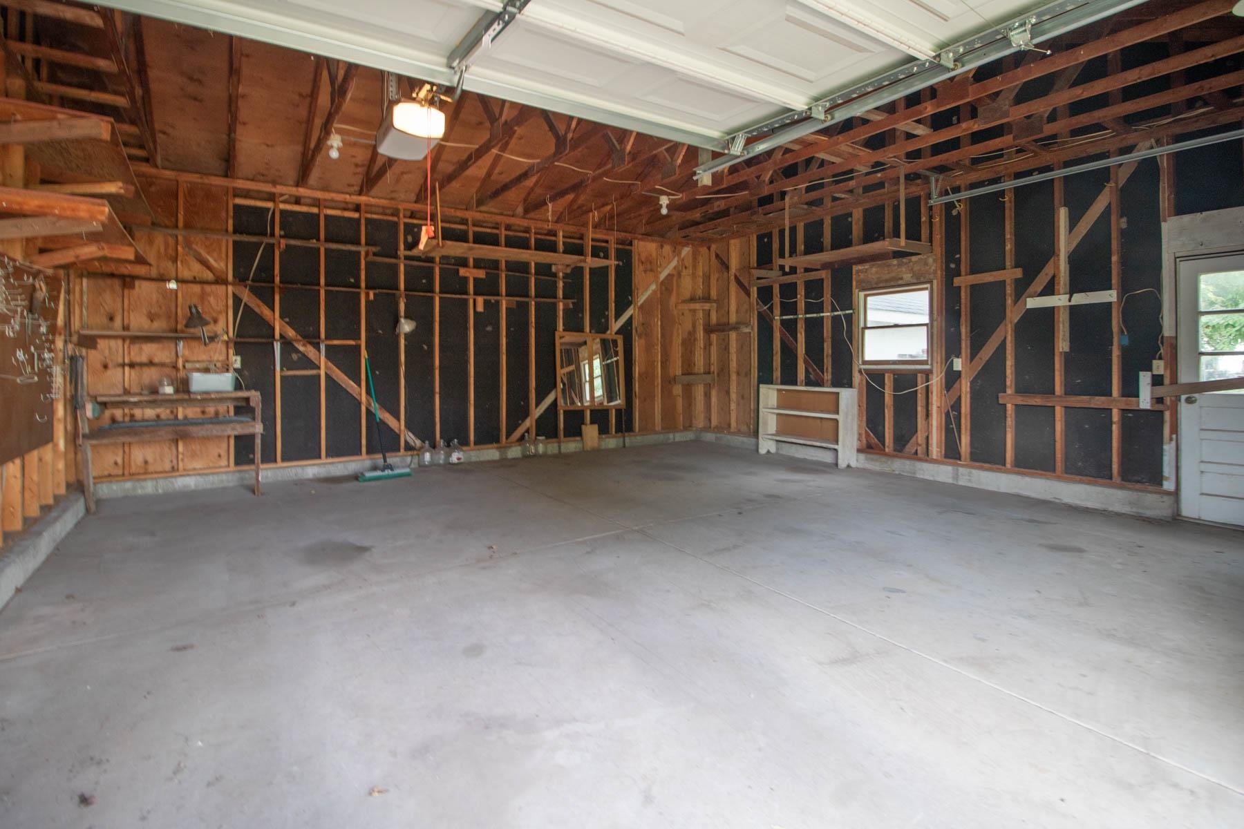623 E Mulvane Property Photo 23