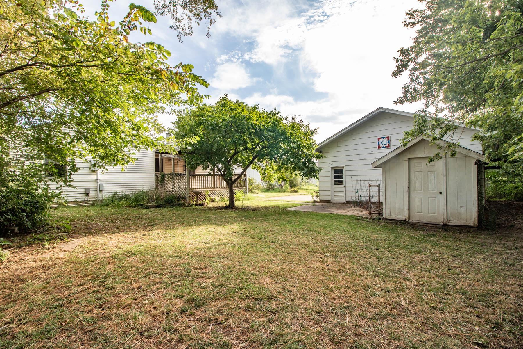 623 E Mulvane Property Photo 26