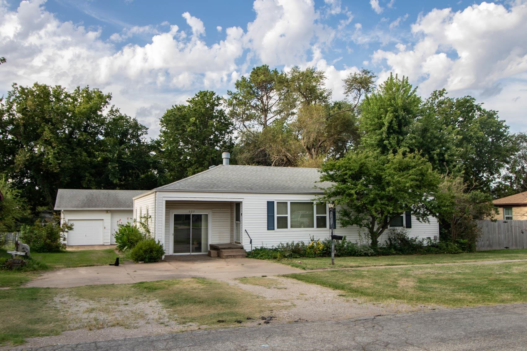 623 E Mulvane Property Photo 29
