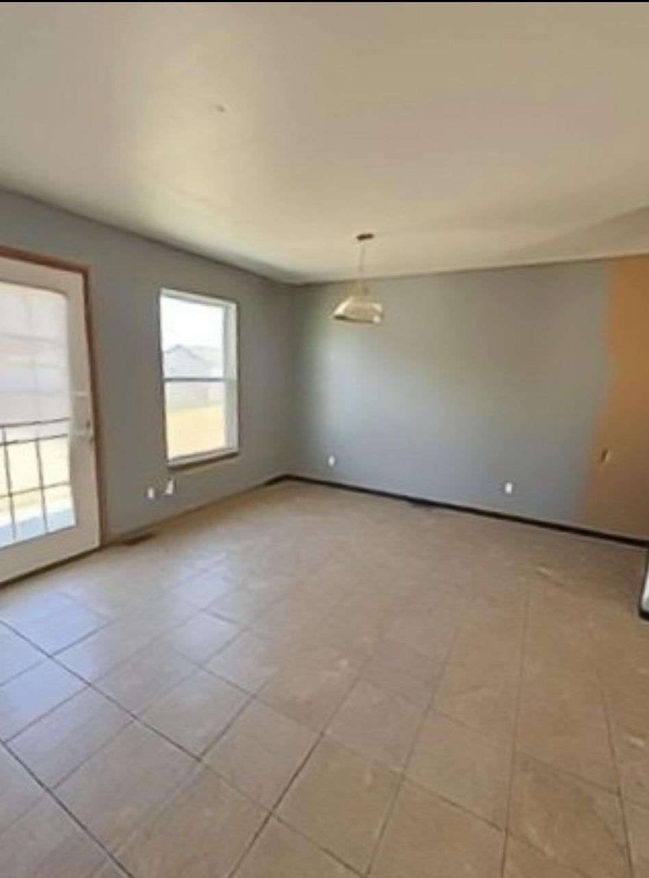 1401 Forrest Property Photo 5