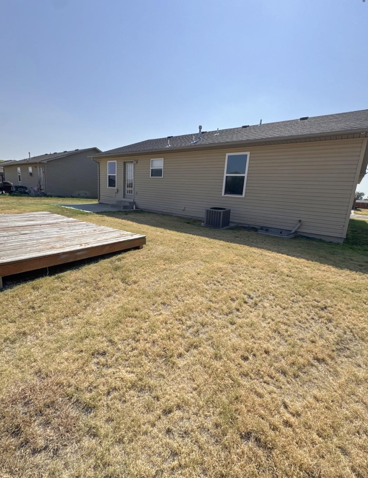 1401 Forrest Property Photo 17