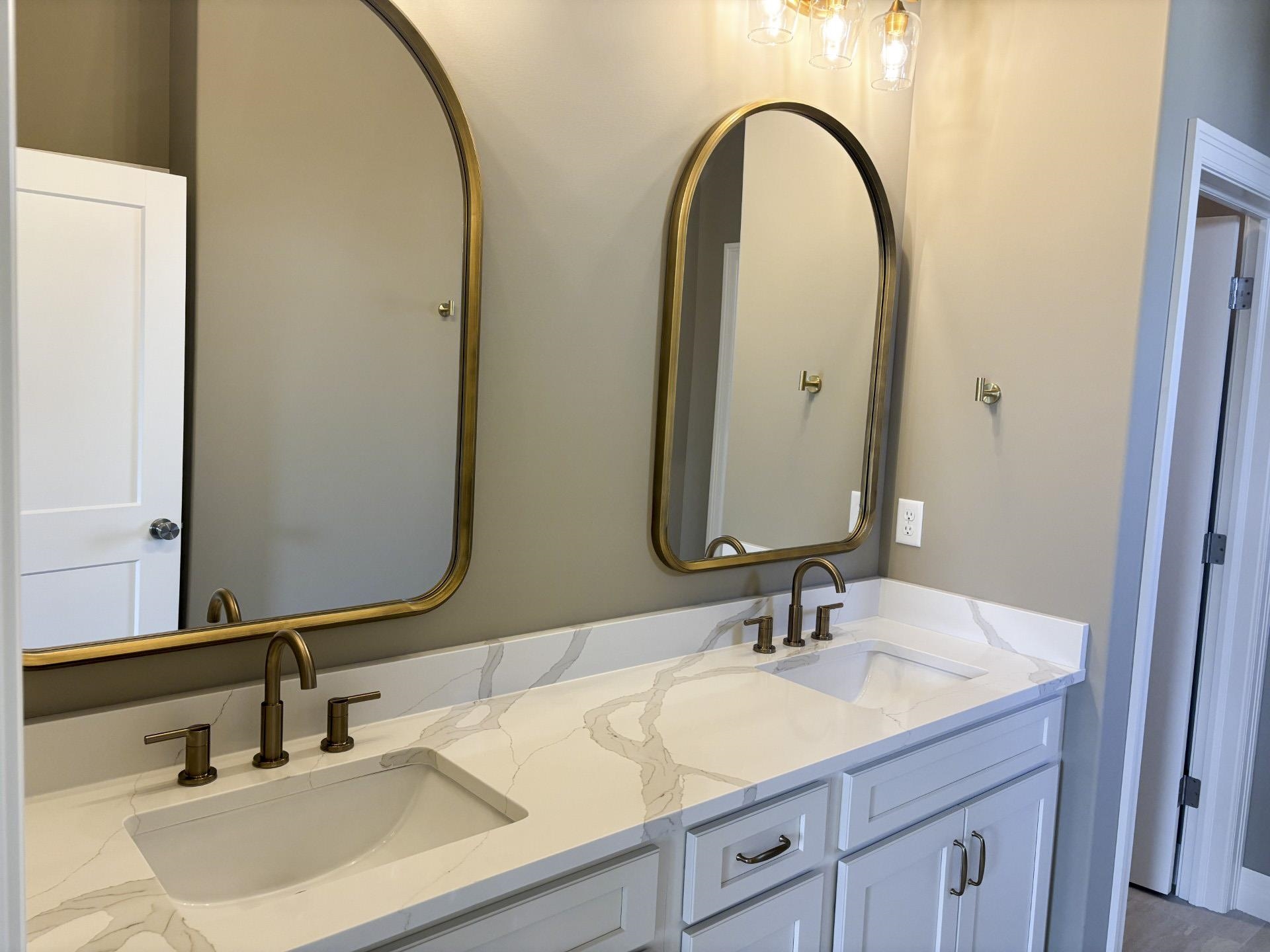 11413 E Winston Circle Property Photo 5