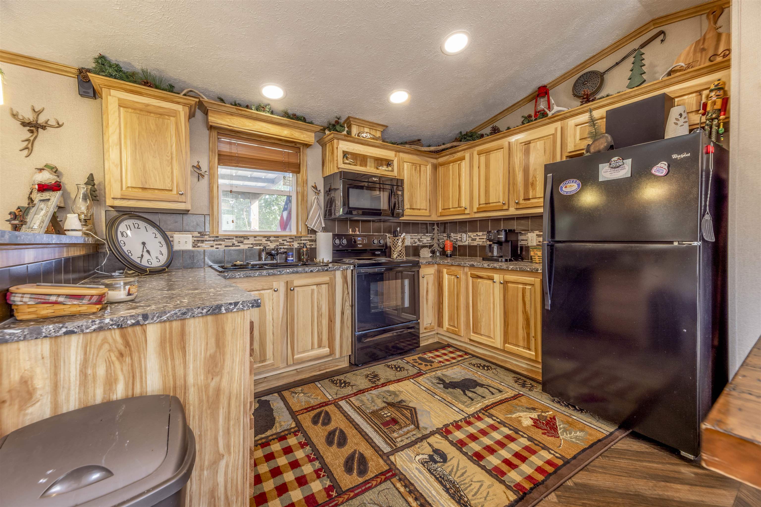 2257 Lookout Point Rd Property Photo 5