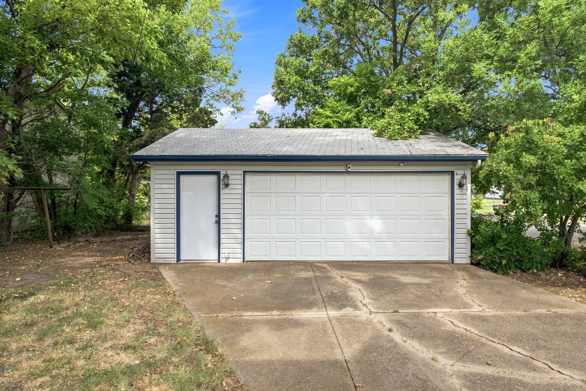1857 N Lorraine Property Photo 27