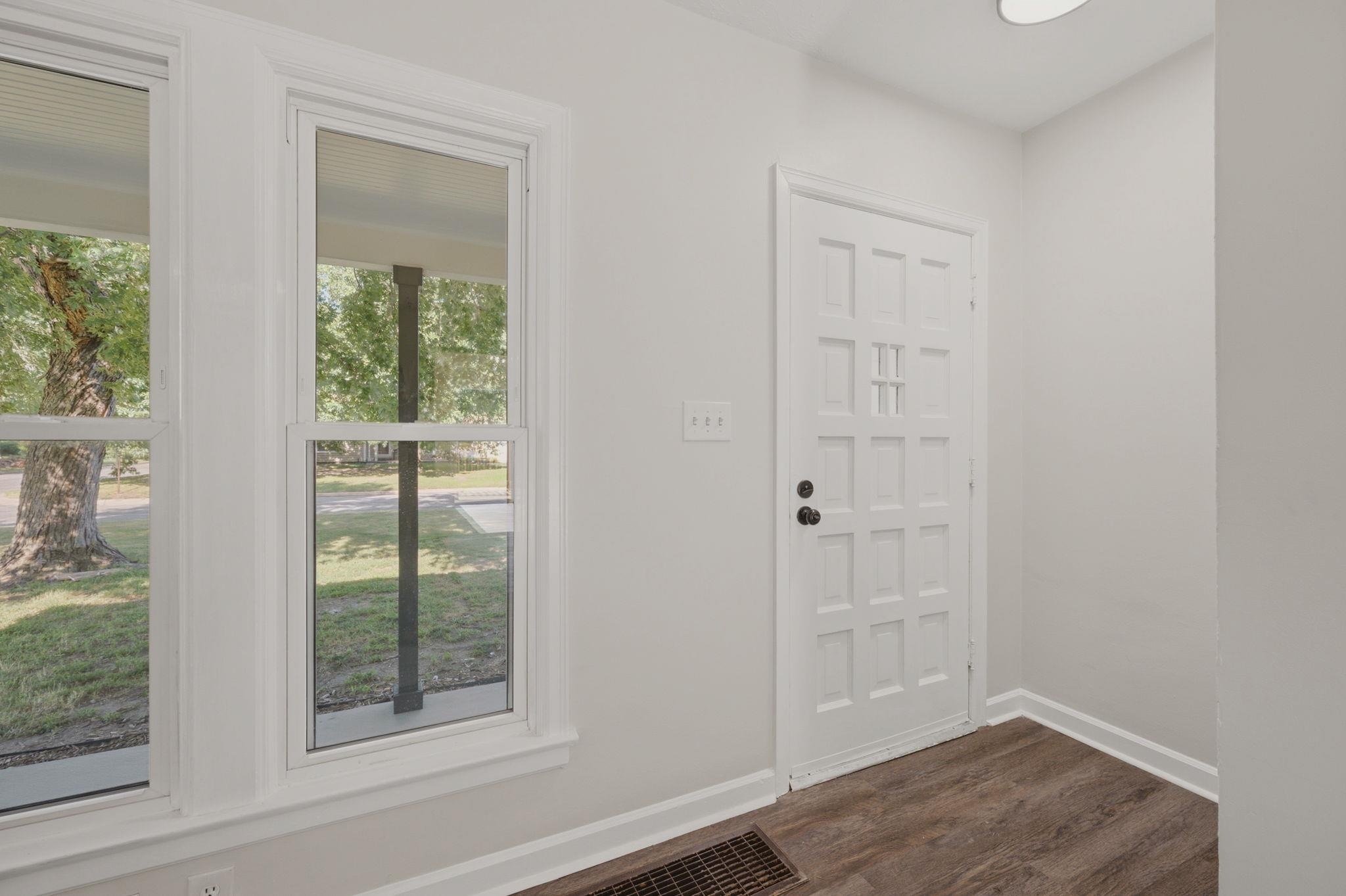 1500 N Sedgwick Property Photo 3