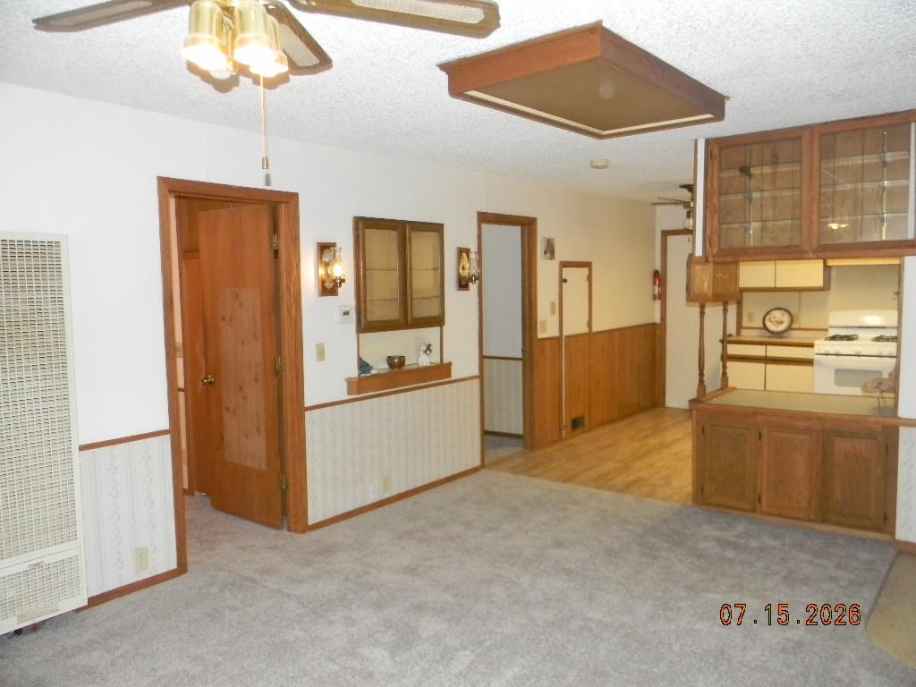 315 S Stewart Dr Property Photo 5