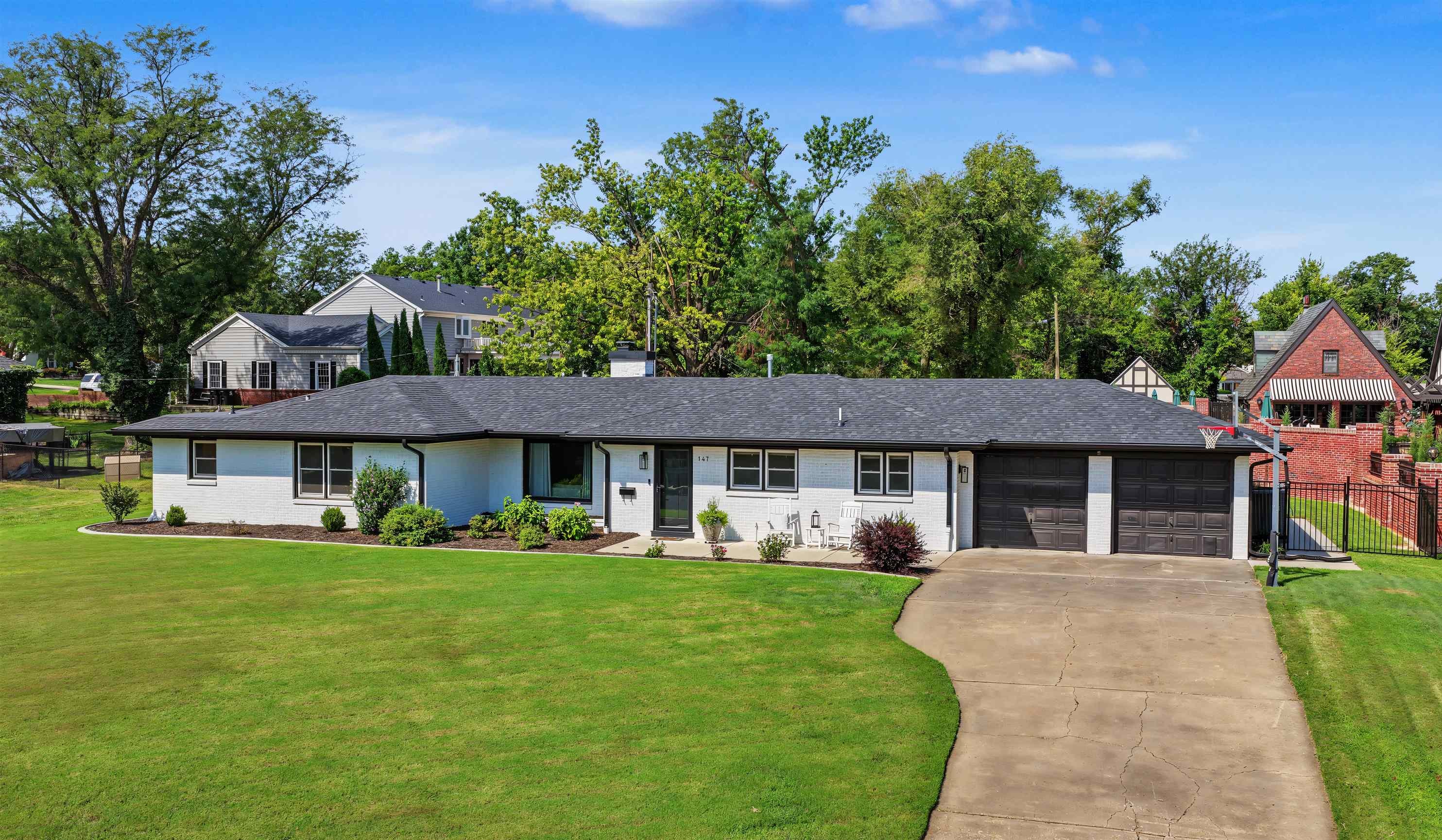 147 Overhill Rd Property Photo 1