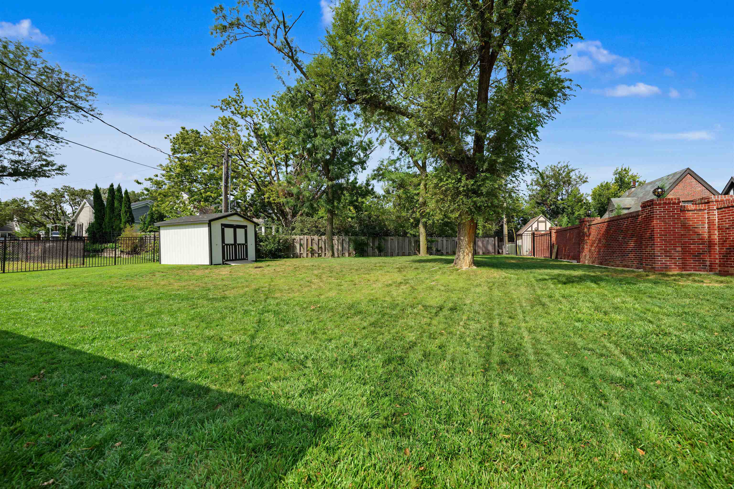 147 Overhill Rd Property Photo 28