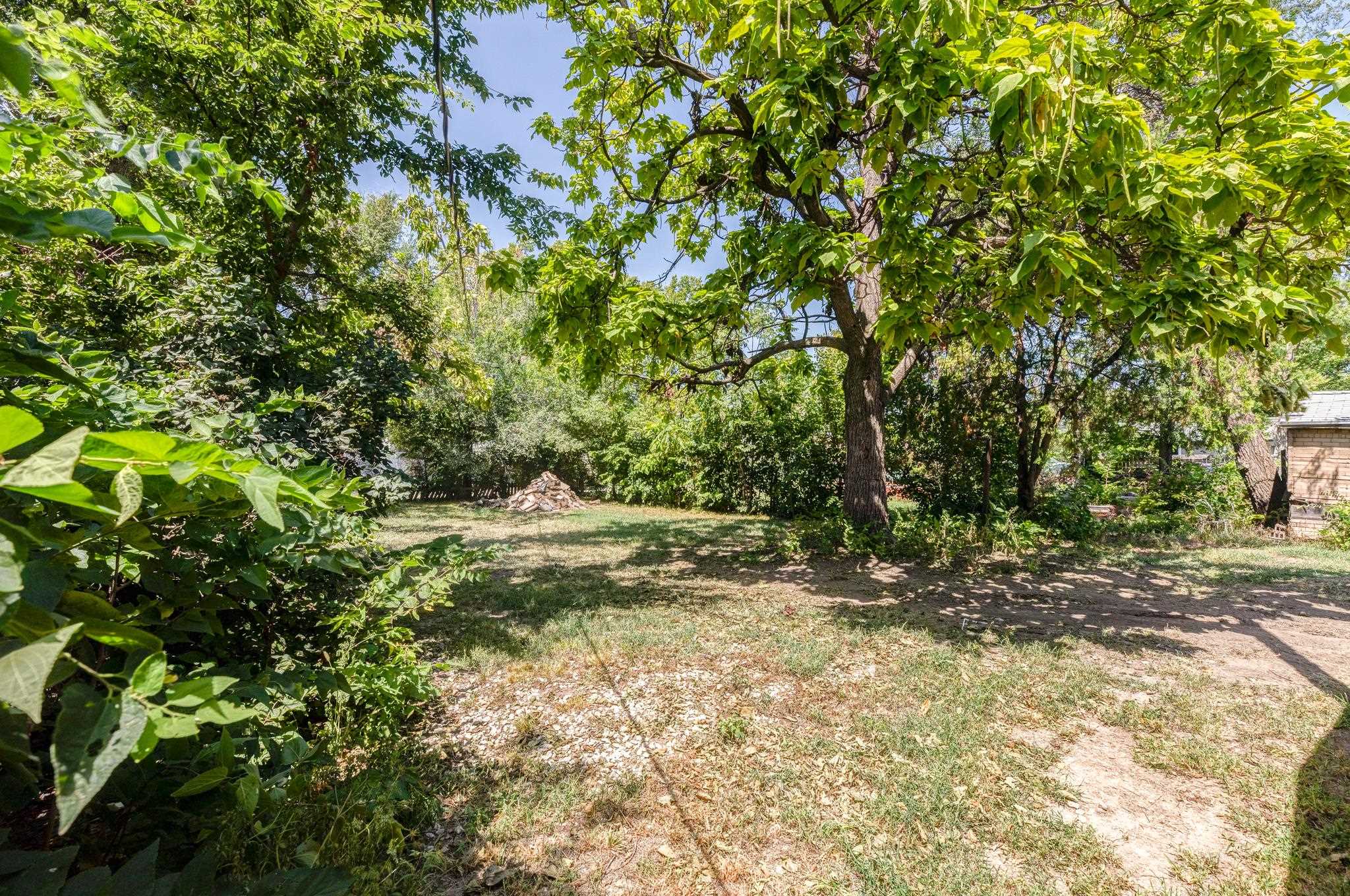 237 N Kansas Ave Property Photo 31