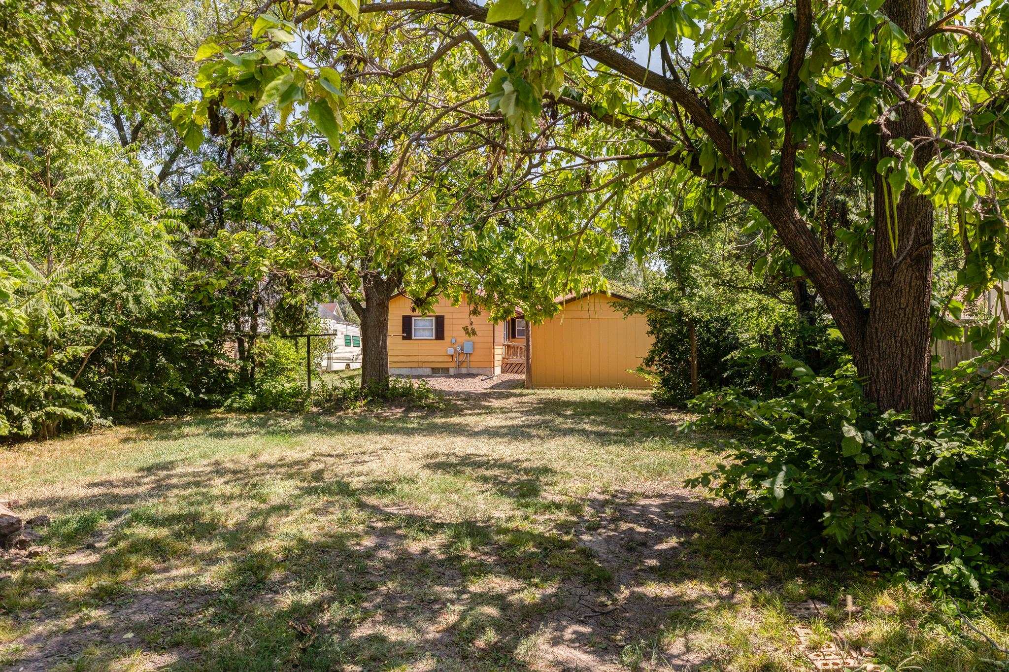 237 N Kansas Ave Property Photo 34