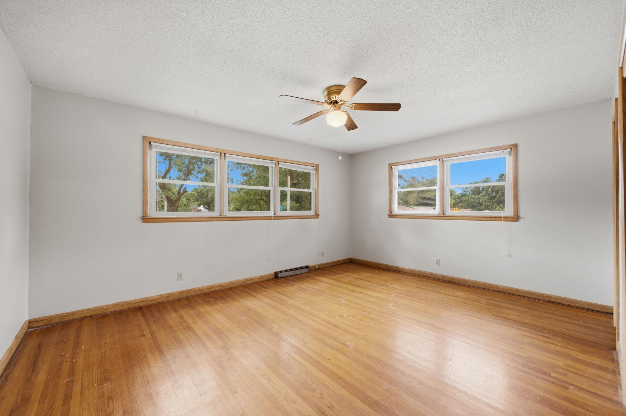 1104 N Pinecrest Street Property Photo 16