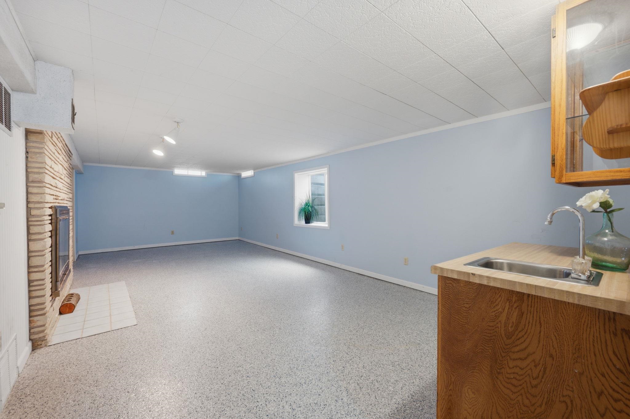 1104 N Pinecrest Street Property Photo 25