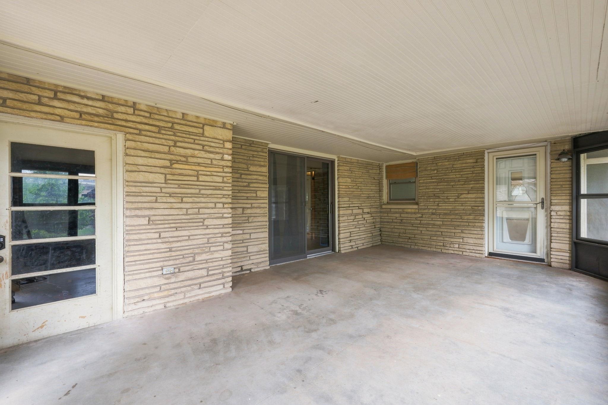 1104 N Pinecrest Street Property Photo 26