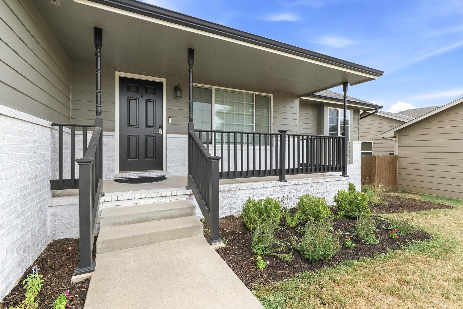 6941 N Wendell Cir Property Photo 3