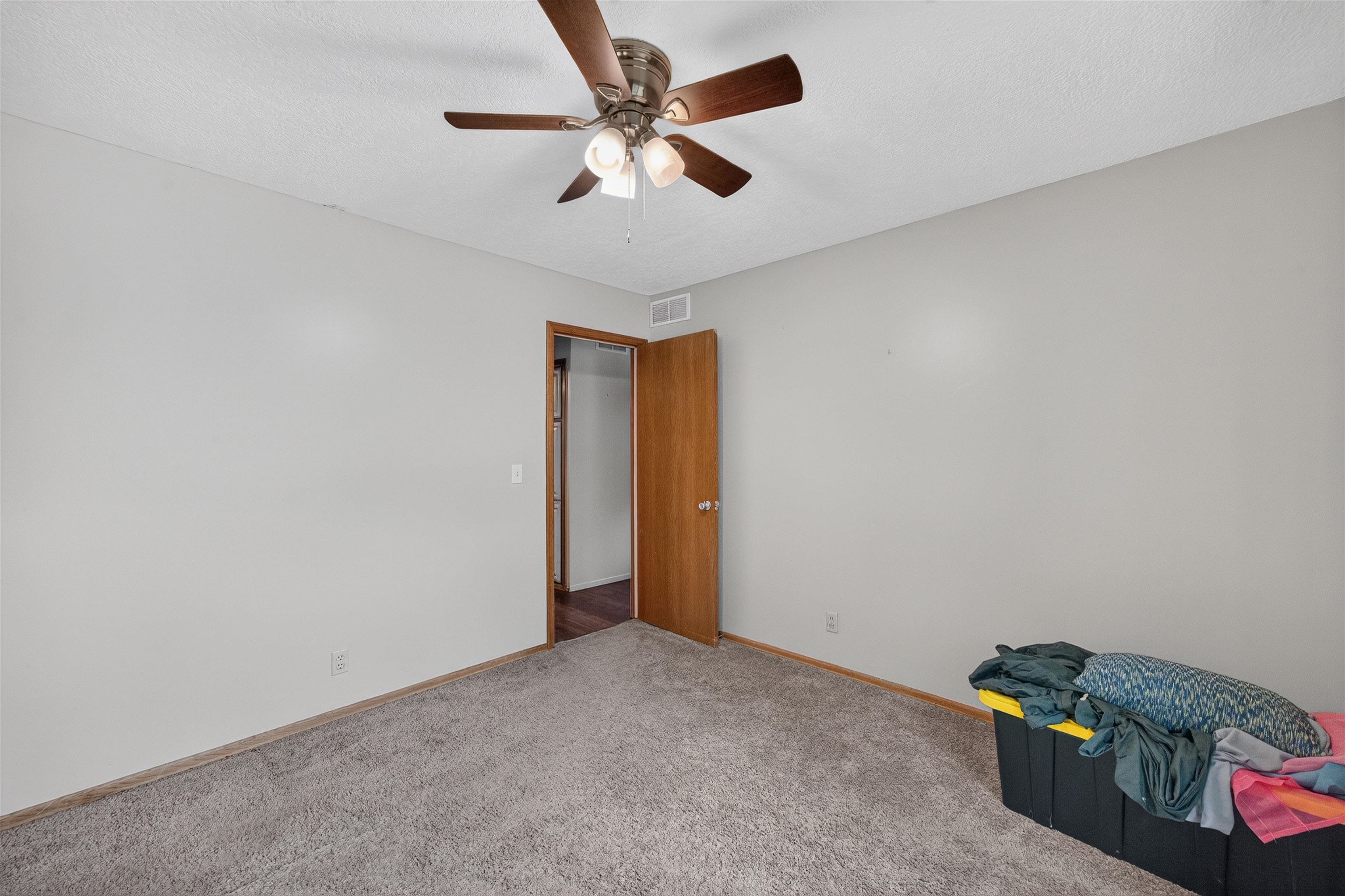 2153 S Lark Ct Property Photo 15