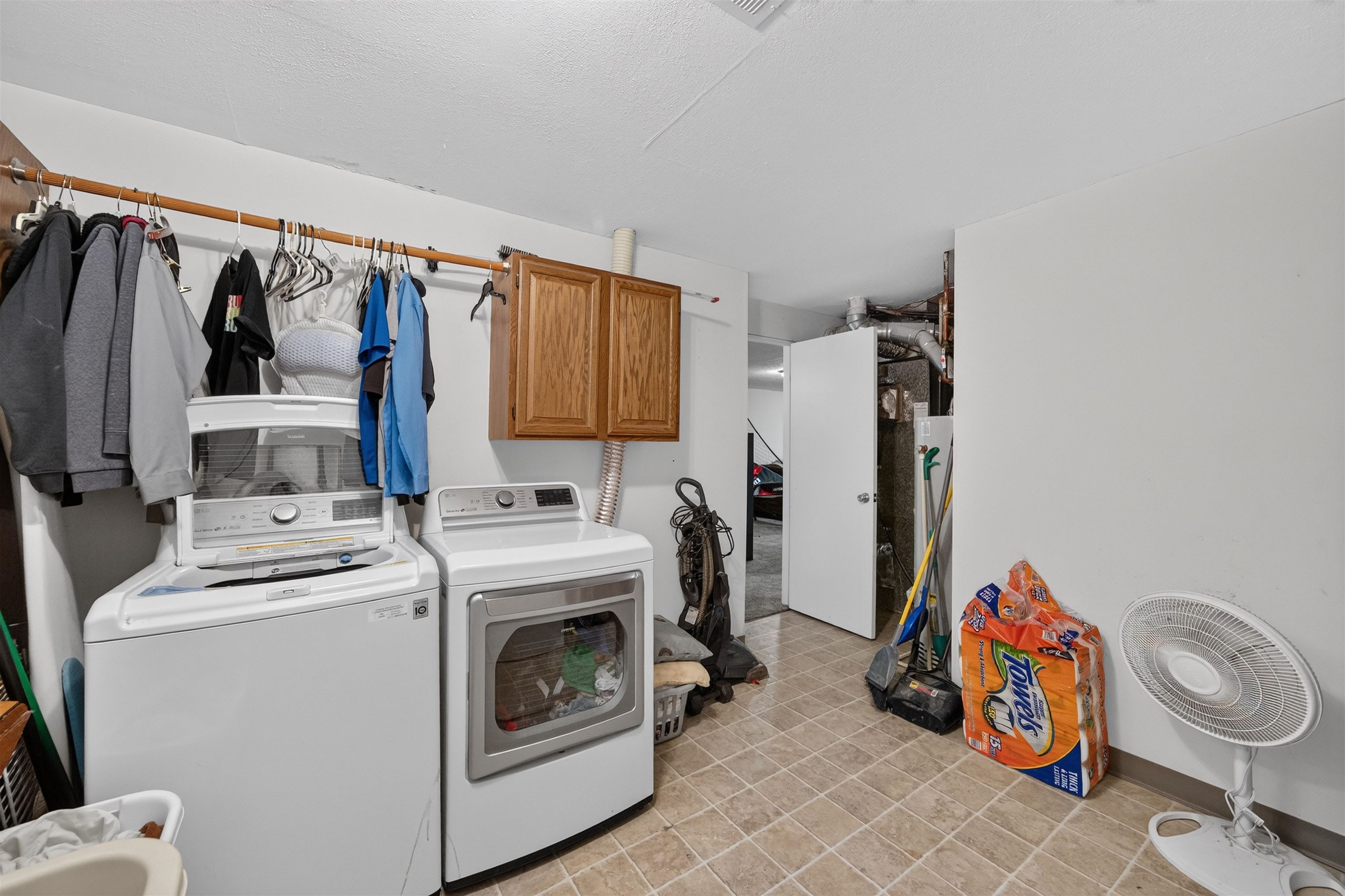 2153 S Lark Ct Property Photo 24